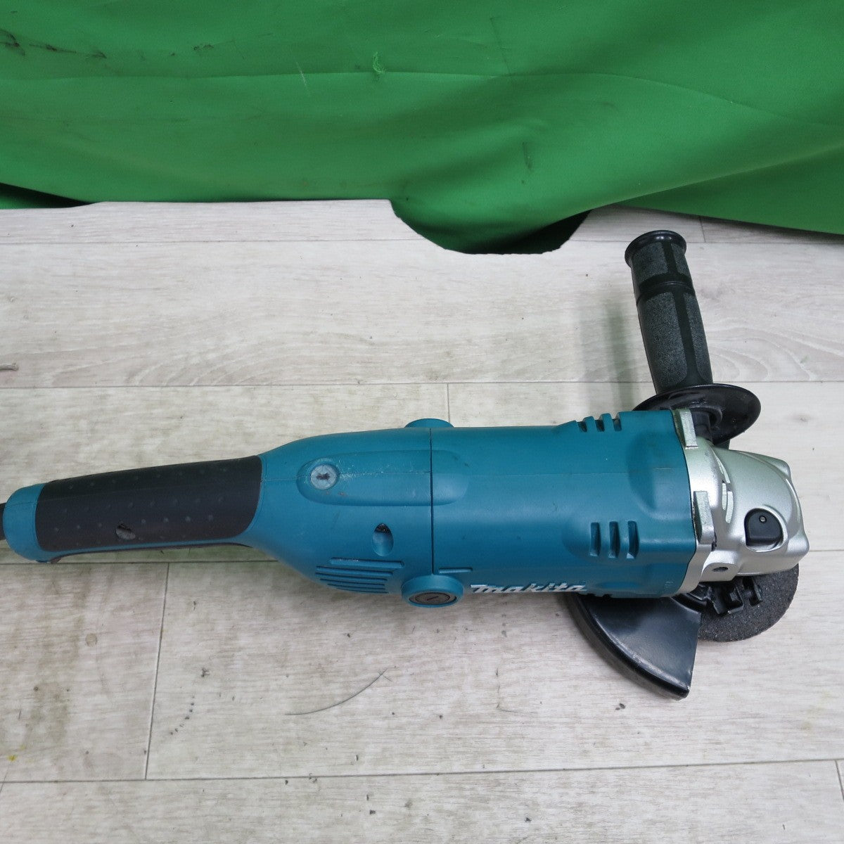 [送料無料] キレイ☆マキタ 150mm ディスクグラインダー GA6021C 電動 工具 研摩 研磨 機☆