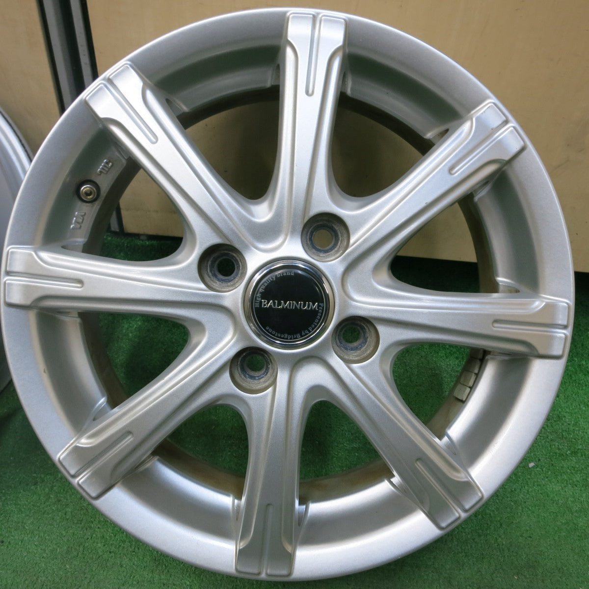 [送料無料] キレイ★BALMINUM バルミナ 14インチ ホイール 14×4.5J PCD100/4H★4103107SYホ