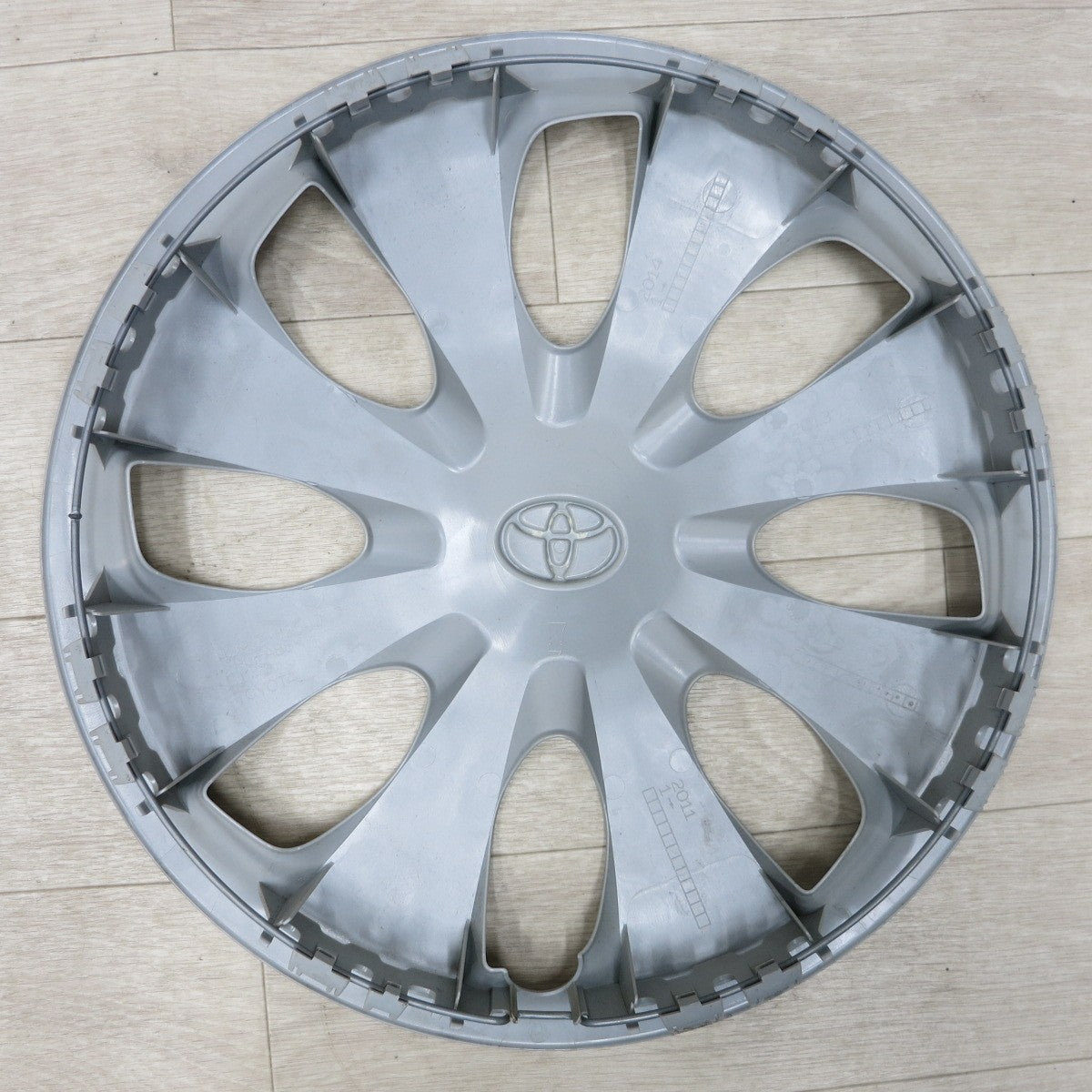 送料無料] ◇トヨタ アクア 純正 ホイール キャップ 42602-52540 15