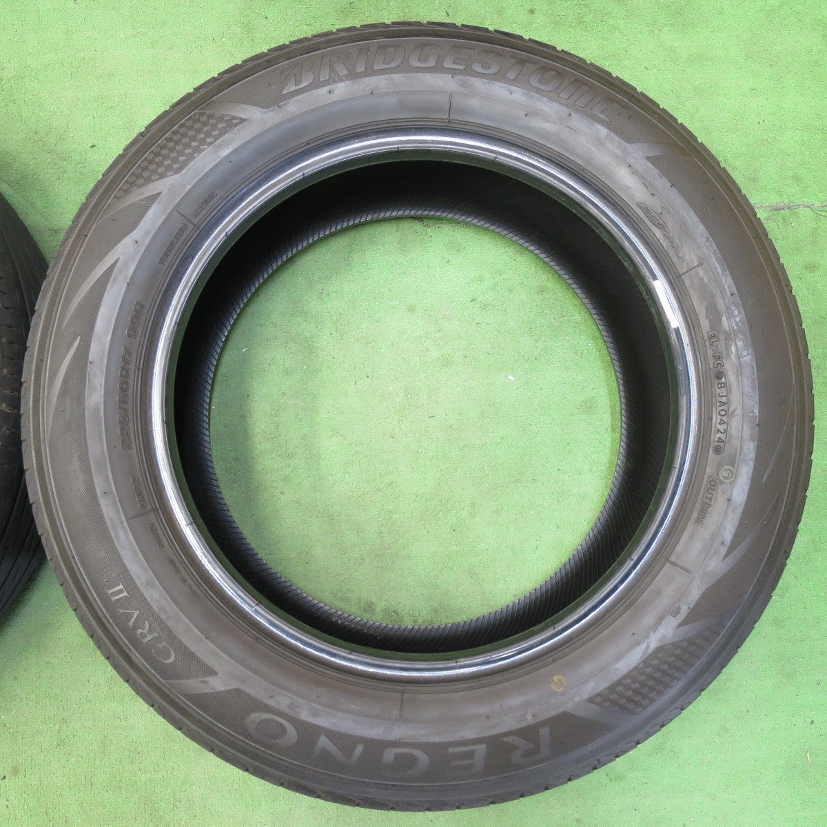 バリ溝！24年！9.5分★225/60R17 ブリヂストン レグノ GRV2 タイヤ 17インチ エクストレイル アルファード ハリアー フォレスター XV 等★5041814イノタ