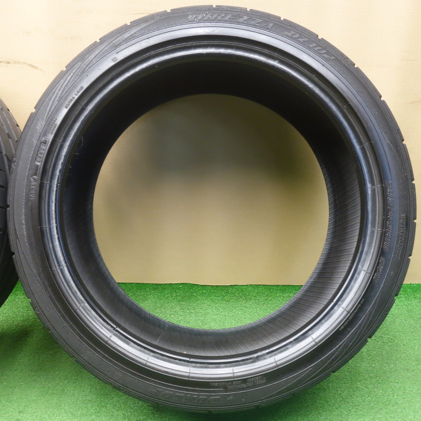 バリ溝！22年！8.5分！2本★245/40R18 ダンロップ DIREZZA DZ102 ディレッツァ 18インチ タイヤ GR カローラ WRX インプレッサ 等★6032504KTノタ
