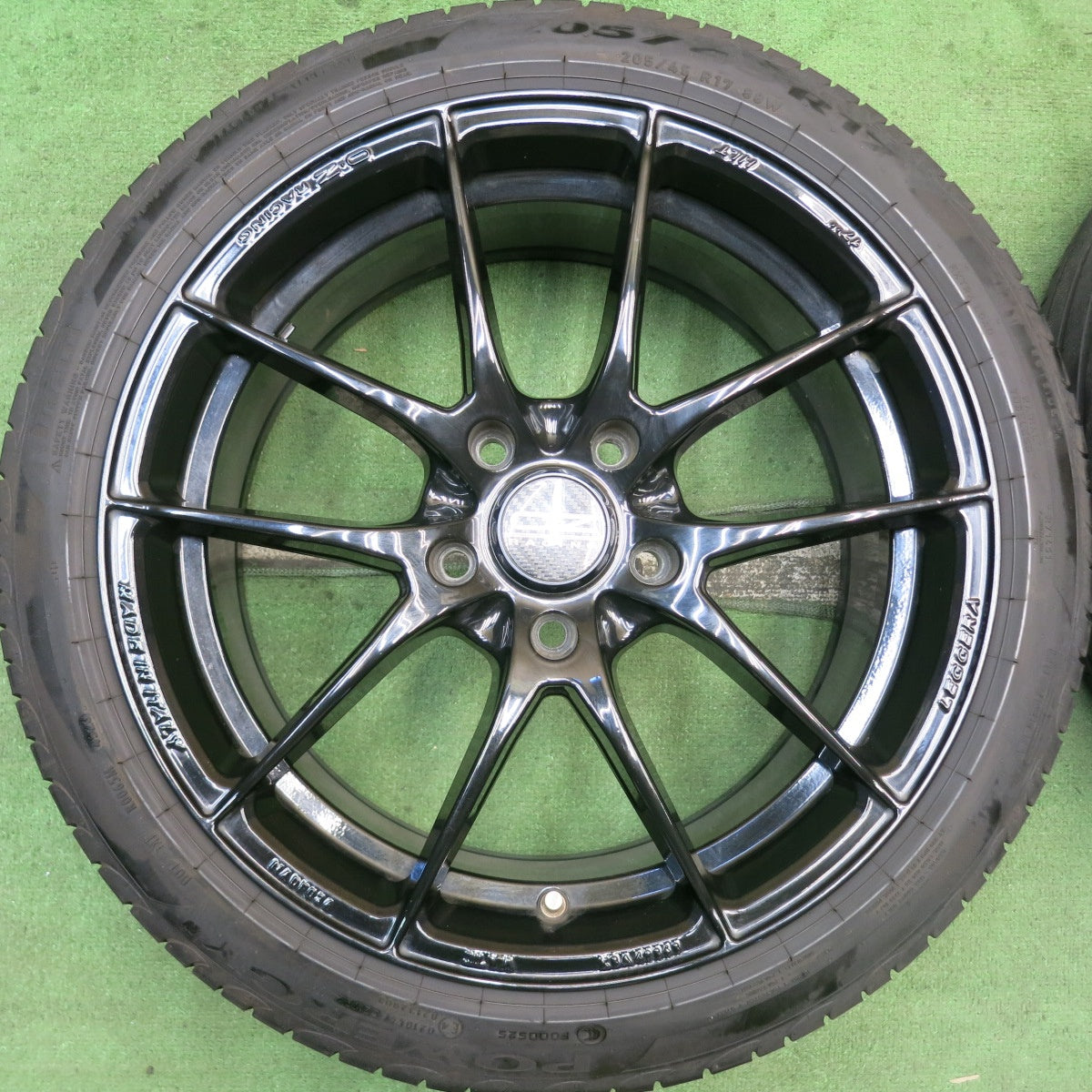 4本価格！23年★BMW MINI 等 O・Z RACING LEGGERA 205/45R17 ピレリ POWERGY TM 17インチ OZ レーシング レッジェーラ PCD112/5H★5080902HAノ
