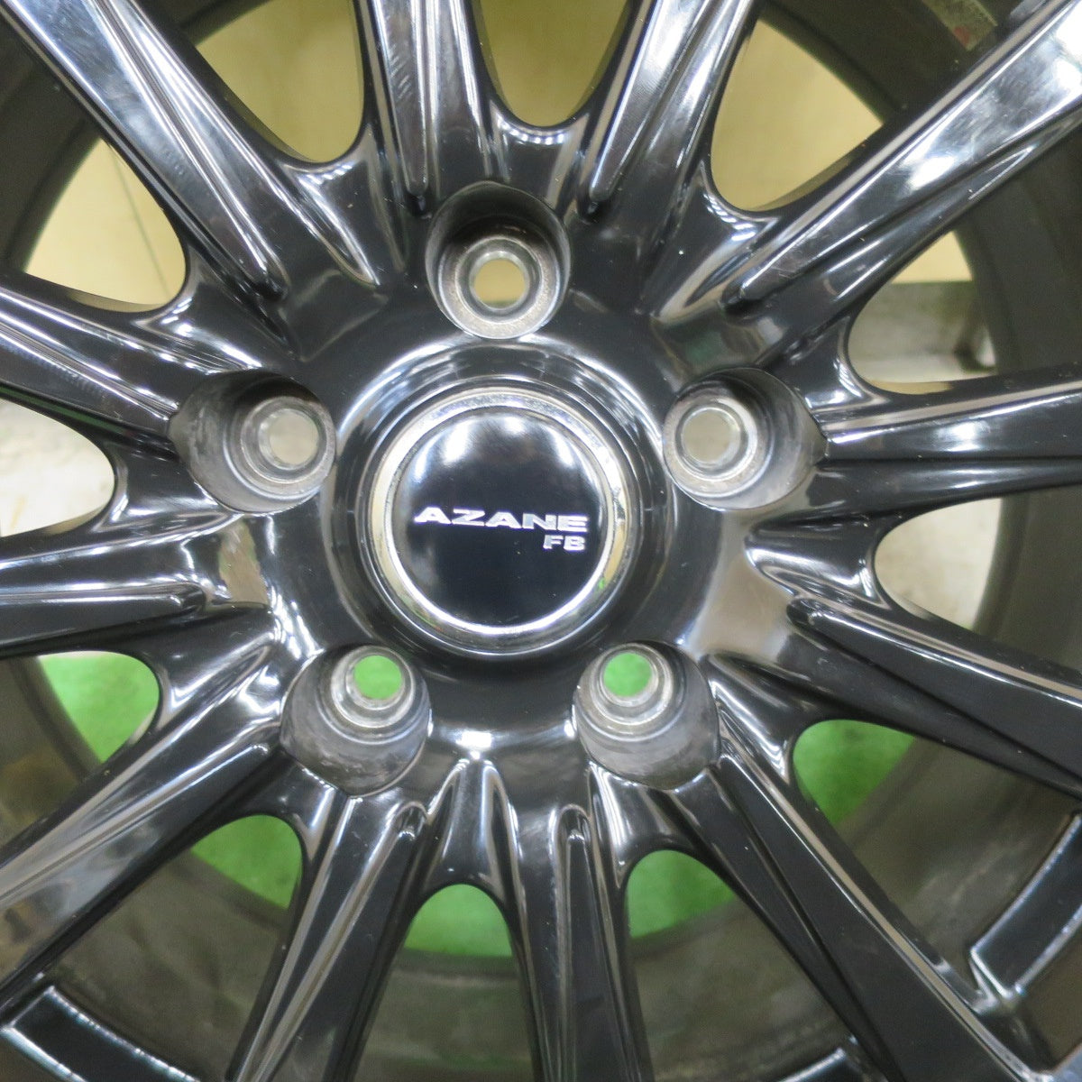 バリ溝！23年！キレイ！9.5分★スタッドレス 205/65R16 ヨコハマ アイスガード iG60 AZANE FB 社外 アルミ 16インチ PCD114.3/5H★6022701TTス