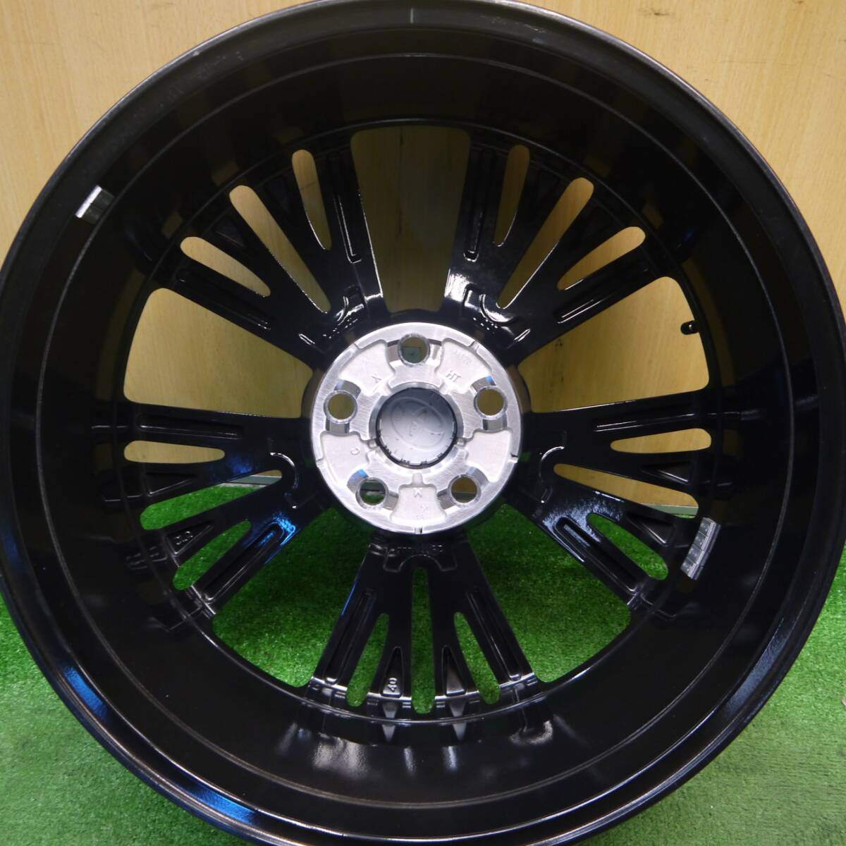 新車外し！1本★トヨタ 60系 プリウス Zグレード 純正 ホイール 19インチ 19×6.5J PCD114.3/5H★5031411Hホ