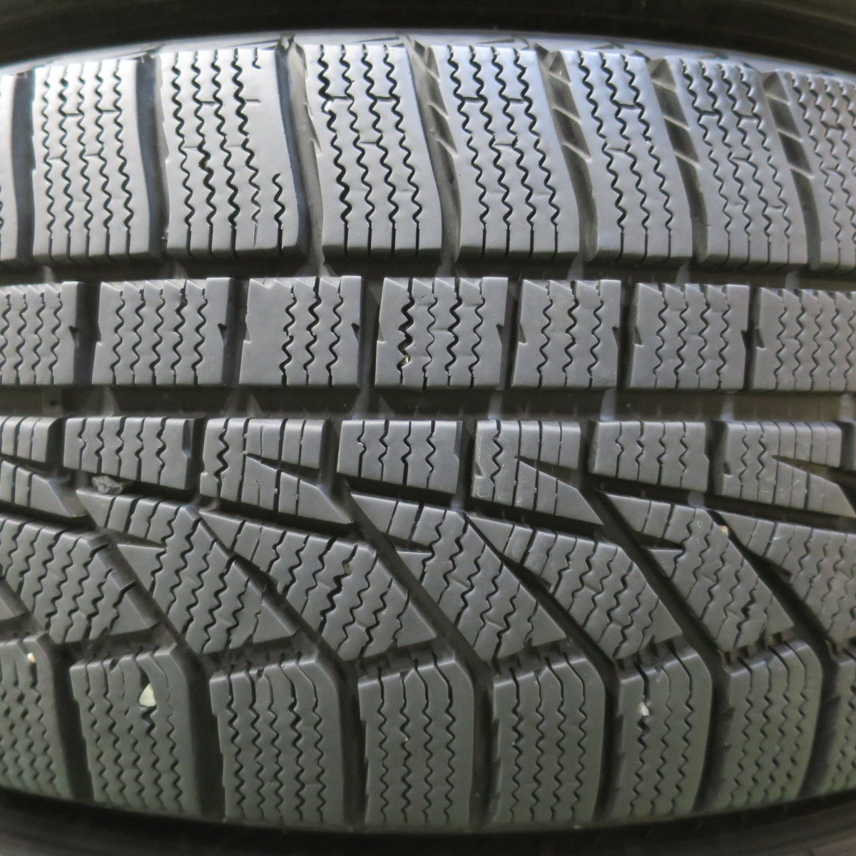 バリ溝！キレイ！9分★スタッドレス 205/60R16 ハンコック ウインター アイセプト IZ 2A TEAD テッド 16インチ PCD114.3/5H★6050520イス