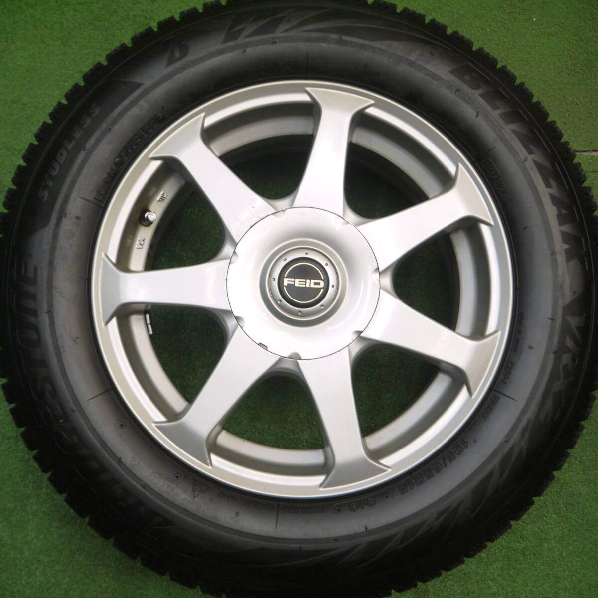 バリ溝！22年！9.5分★スタッドレス 195/65R15 ブリヂストン ブリザック VRX2 FEID 15インチ PCD100 114.3/5H マルチ★4121607Hス
