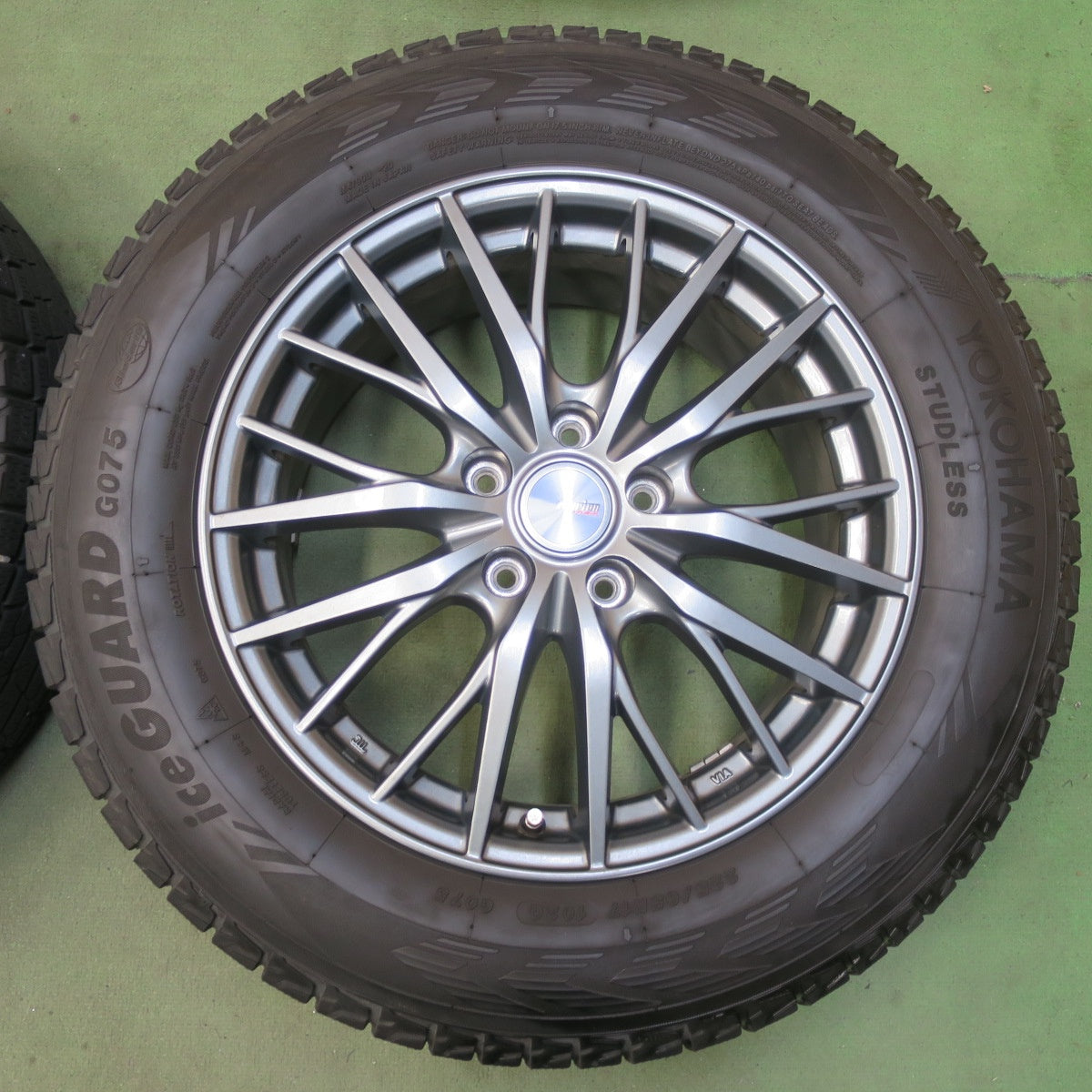 キレイ！22年◎スタッドレス 225/65R17 ヨコハマ アイスガード G075 ravrion RM01 ラブリオン 17インチ PCD114.3/5H◎6081108IMス