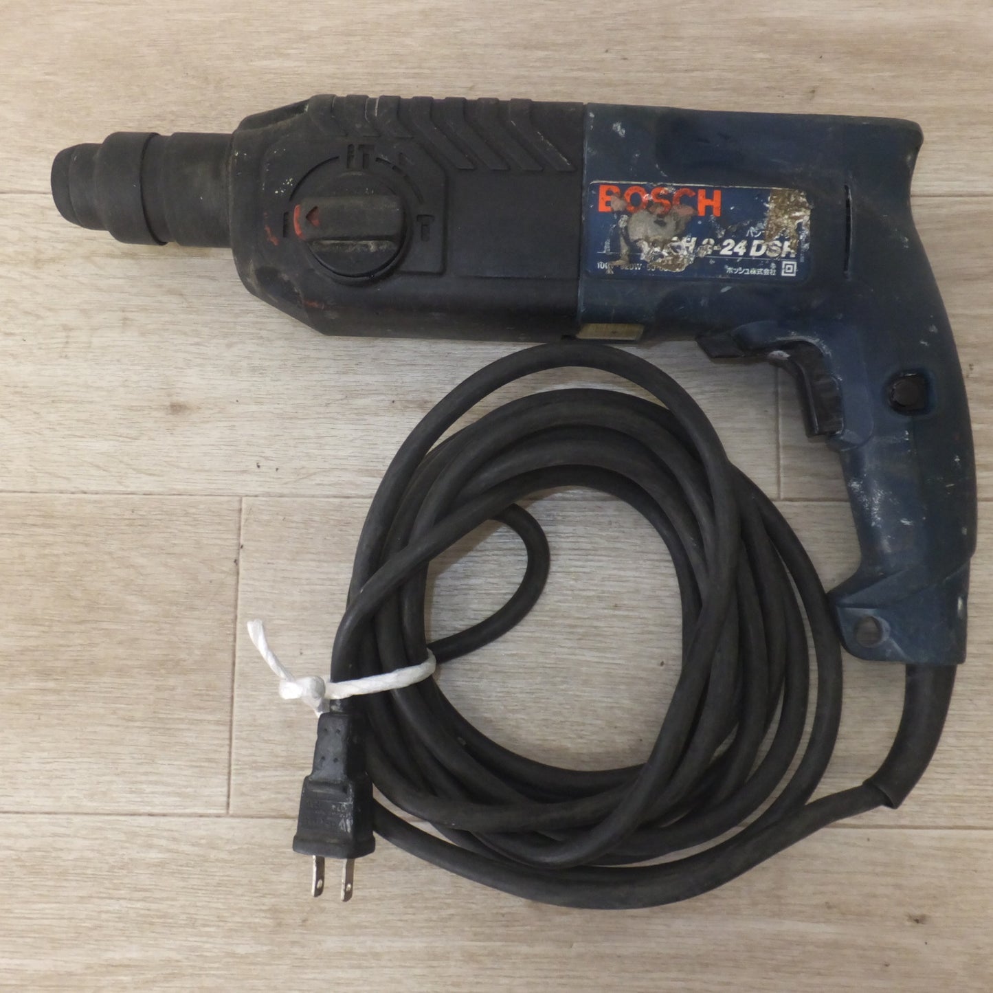 [送料無料] ★ボッシュ BOSCH ハンマードリル GBH2-24DSR　100V 620W 50/60Hz★
