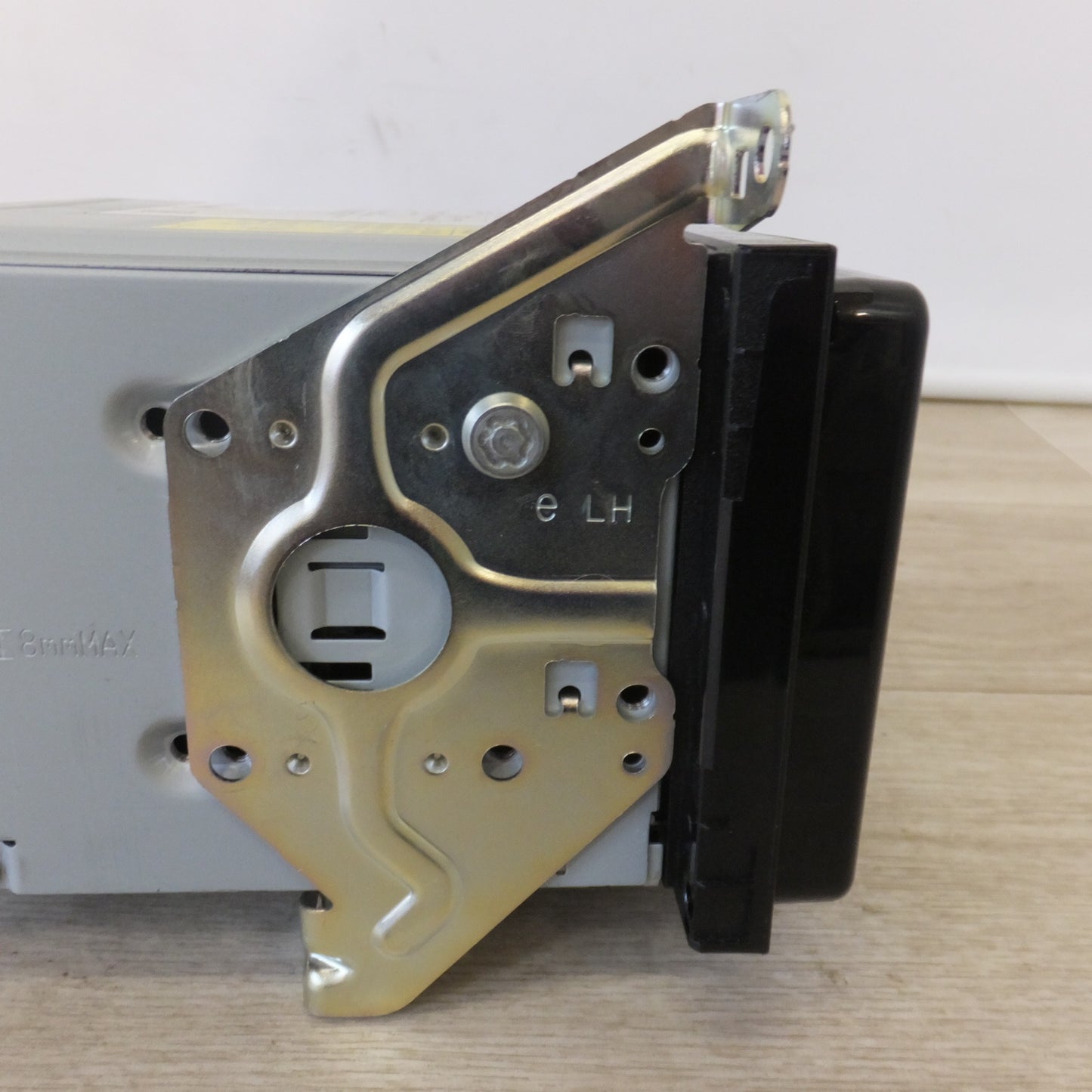 [送料無料] ★ケンウッド製 ダイハツ 純正 ワイド エントリーメモリーナビ NMZK-W68D 08545-K9119[26]★