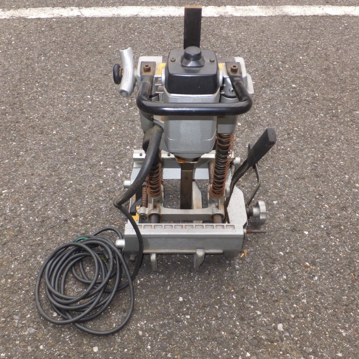 [送料無料] 岐阜発★マキタ makita 155mm 5寸カクノミ 7305　100V 12A 50-60Hz 1150W 1400/min★