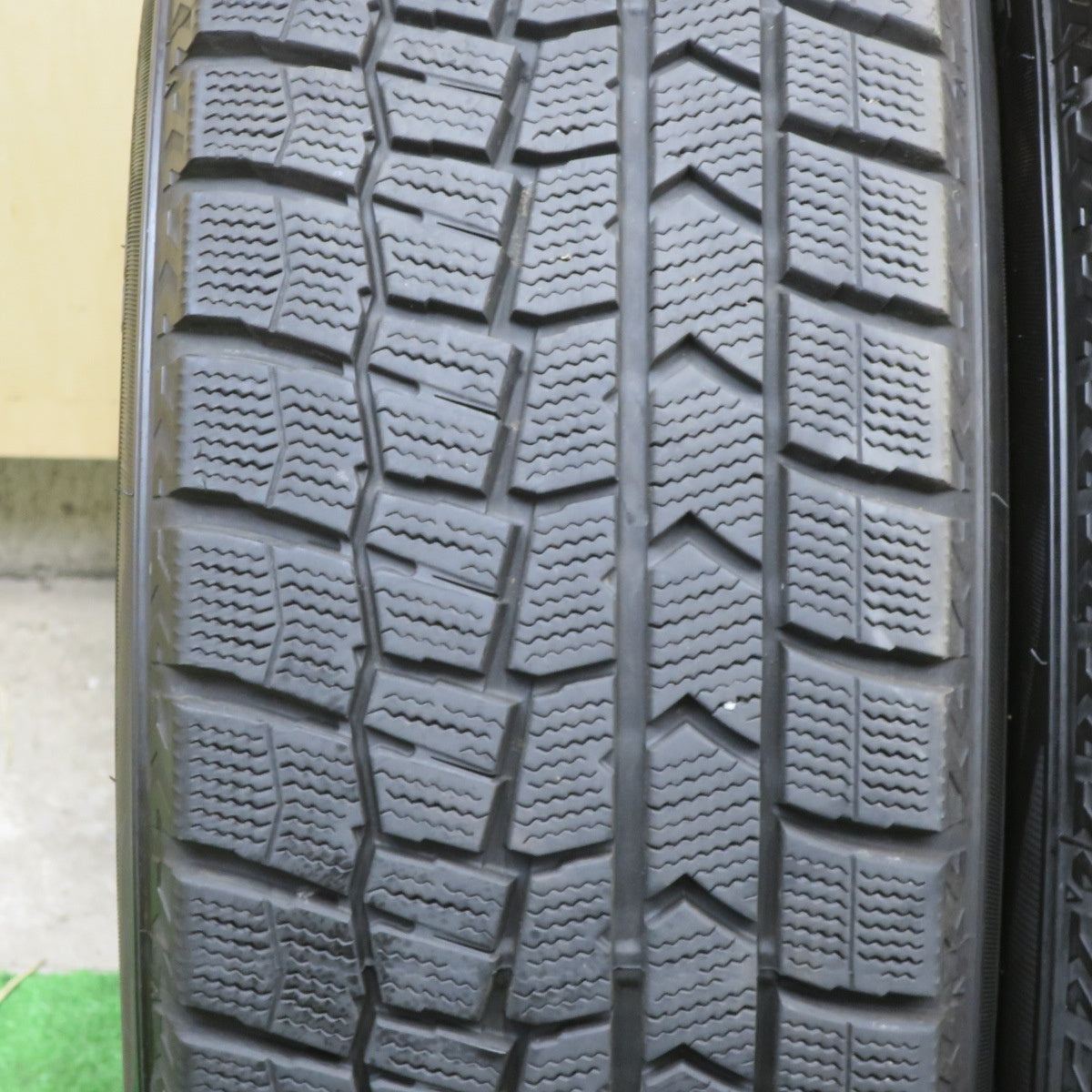 バリ溝！キレイ！9.5分★スタッドレス 205/60R16 ダンロップ ウインターマックス WM02 WAREN ヴァーレン 16インチ PCD114.3/5H★5112102TTス
