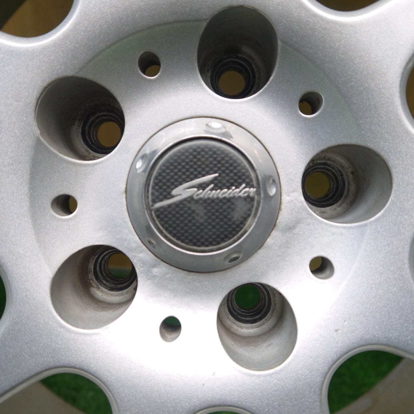 バリ溝！キレイ！9分★スタッドレス 225/65R17 ブリヂストン ブリザック DM-V2 Schneider シュナイダー 17インチ PCD114.3/5H★5103105Hノ