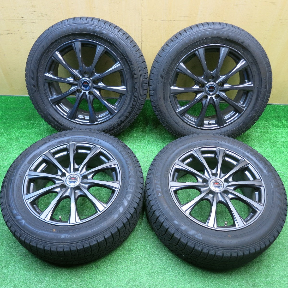 バリ溝！21年！9.5分★スタッドレス 215/60R17 ダンロップ ウインターマックス 03 AIRNOVA SB10 エアノヴァ 17インチ PCD114.3/5H★5102505HAス