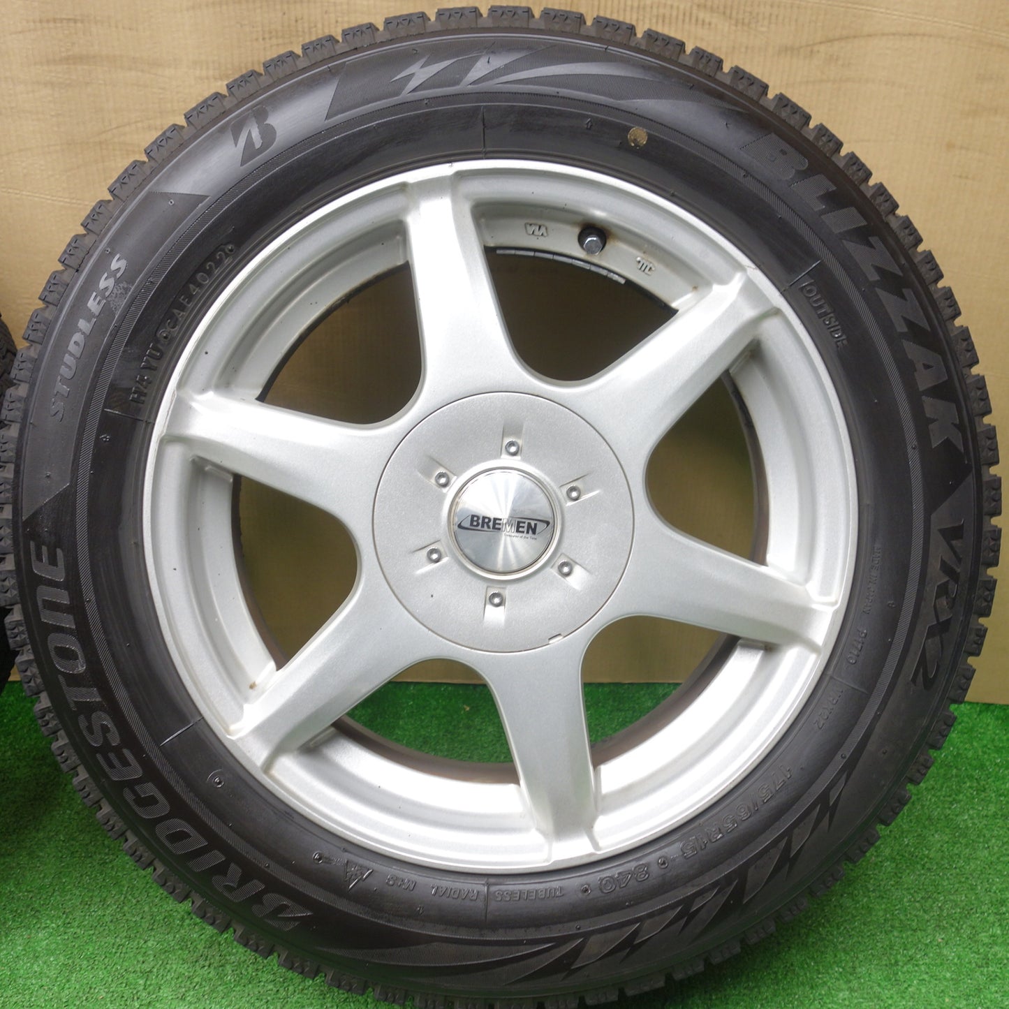 バリ溝！22年！8.5分★スタッドレス 175/65R15 ブリヂストン ブリザック VRX2 社外 アルミ BREMEN ブレーメン 15インチ PCD 100 114.3/4H マルチ★5121409KTス