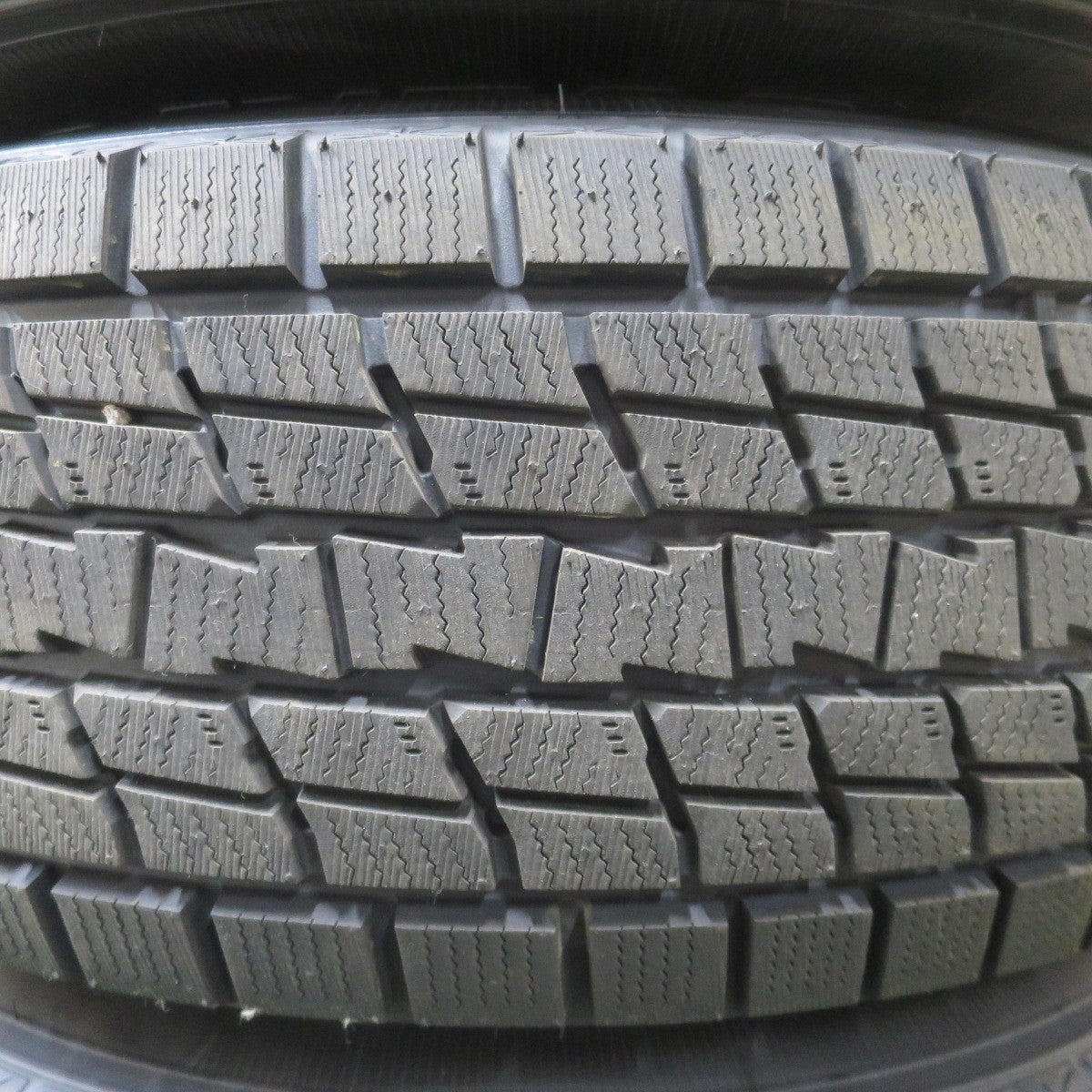 超バリ溝！25年！ほぼ10分★KEELER FORCE 265/70R17 スタッドレス グッドイヤー アイスナビ SUV キーラー フォース 17インチ PCD139.7/6H★6041502ナス
