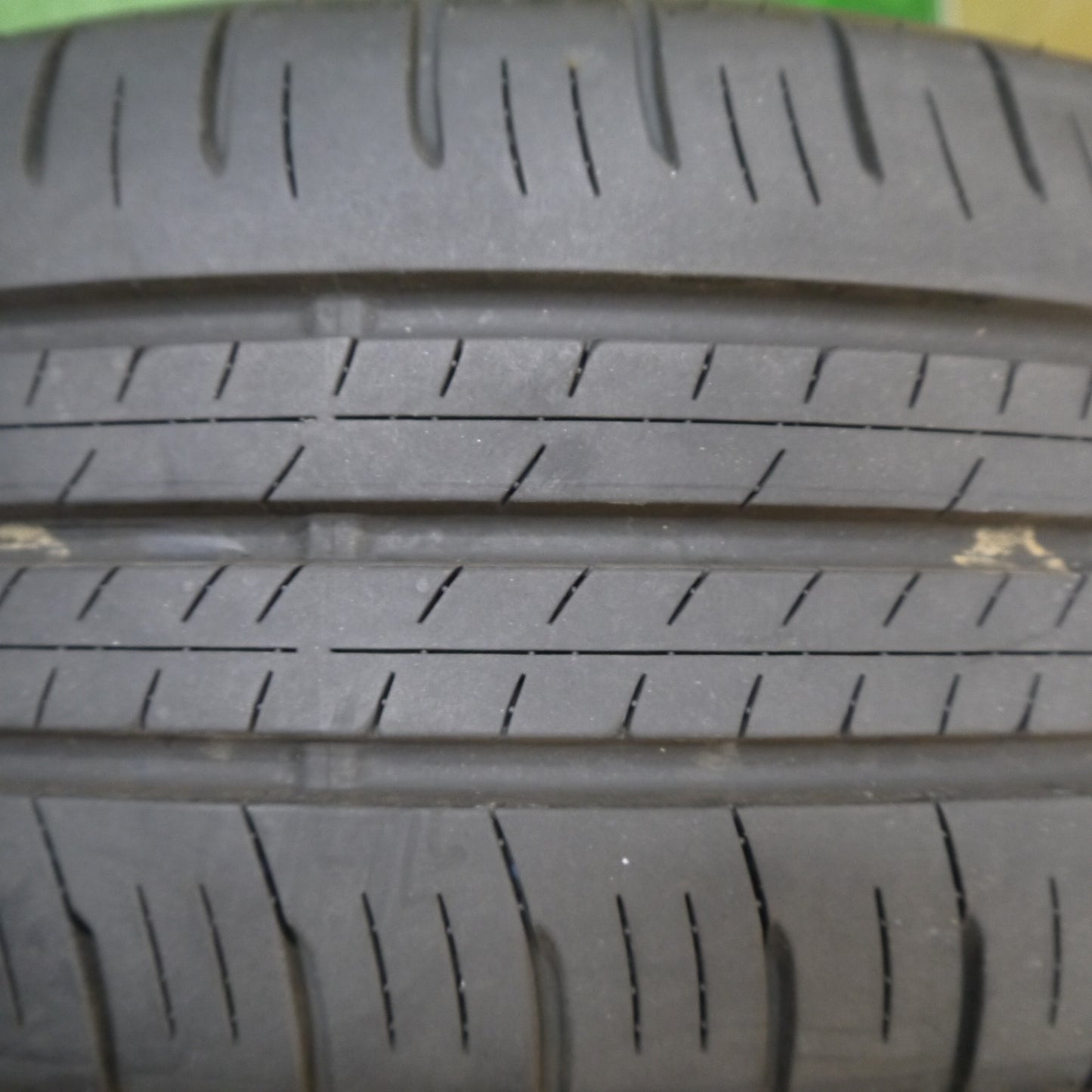 新車外し！25年★205/60R16 ダンロップ エナセーブ EC300+ タイヤ 16インチ ノア ヴォクシー ステップワゴン 等★5121204Hノタ