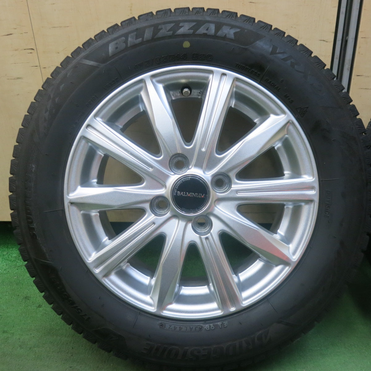 キレイ！21年★スタッドレス 175/65R14 ブリヂストン ブリザック VRX3 BALMINUM バルミナ 14インチ PCD100/4H★5112704SKス