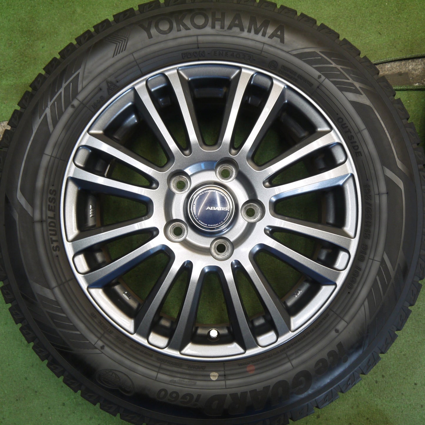 バリ溝！22年！キレイ！9分◎スタッドレス 195/65R15 ヨコハマ アイスガード iG60 ABATIS EM アバティス 15インチ PCD114.3/5H◎6072705Hス