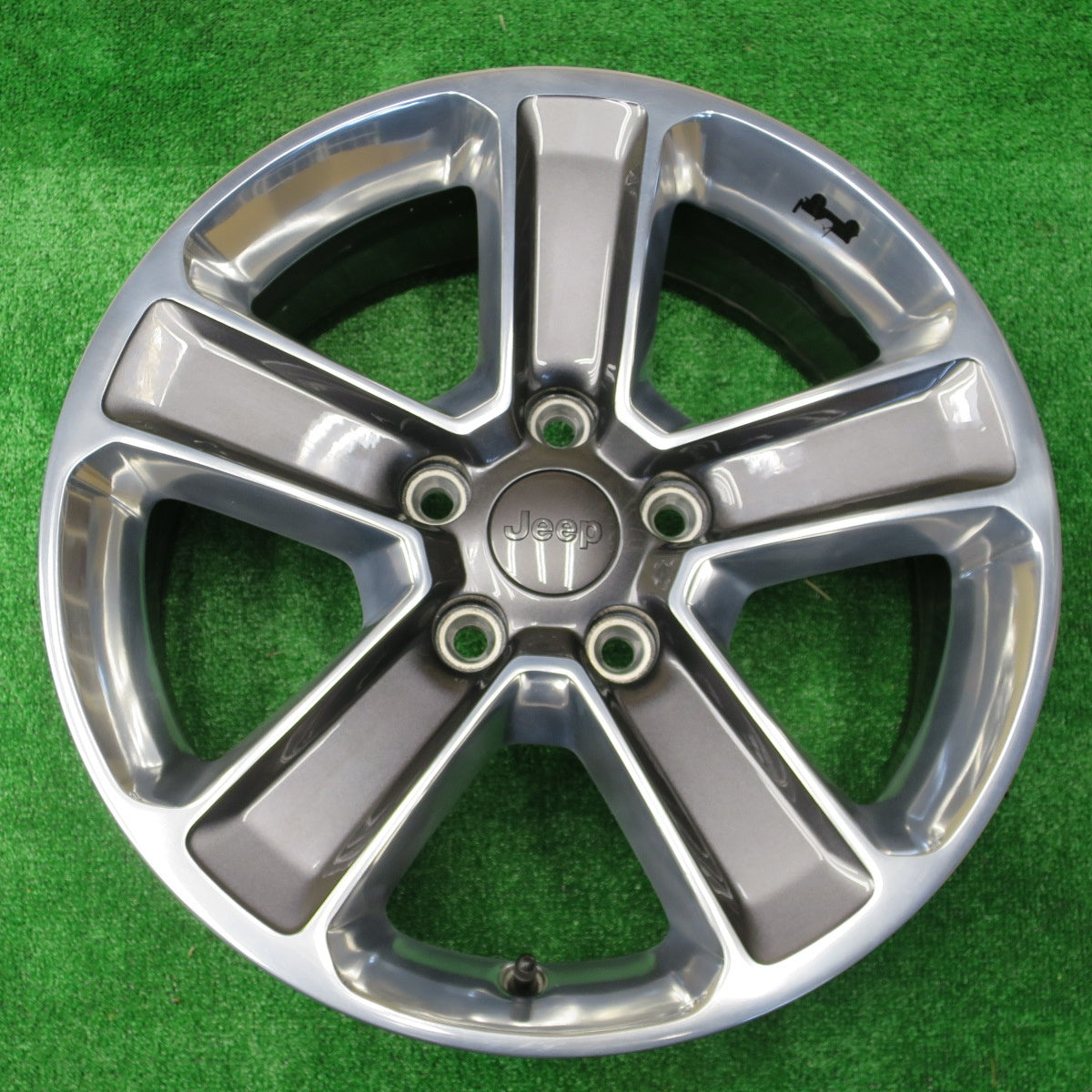 キレイ★JEEP ジープ JL ラングラー アンリミテッド サハラ 純正 ホイール 18インチ 18×7.5J PCD127/5H★5111502NKホ