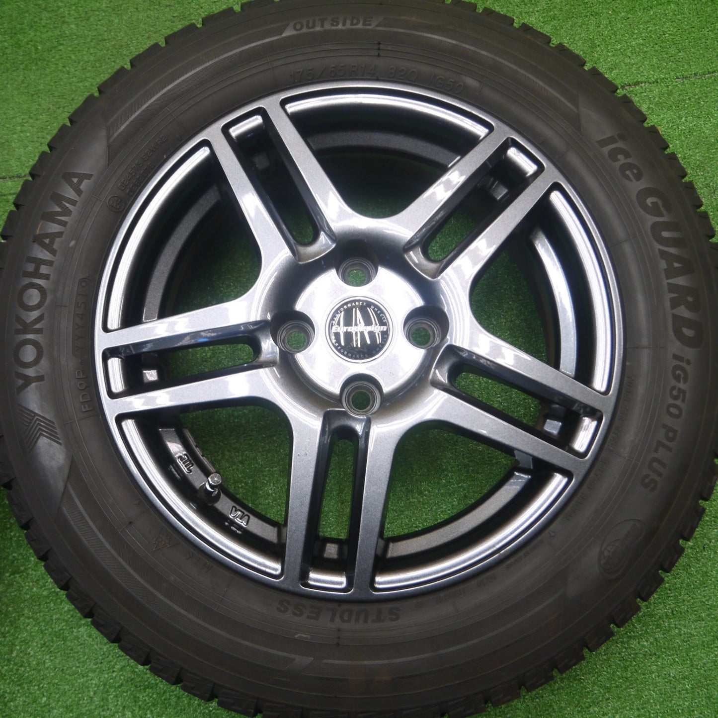 [送料無料] バリ溝！9.5分★フィアット 500 等 Eurodesign 175/65R14 スタッドレス ヨコハマ アイスガード iG50 プラス ユーロデザイン PCD98/4H★4092502Hス