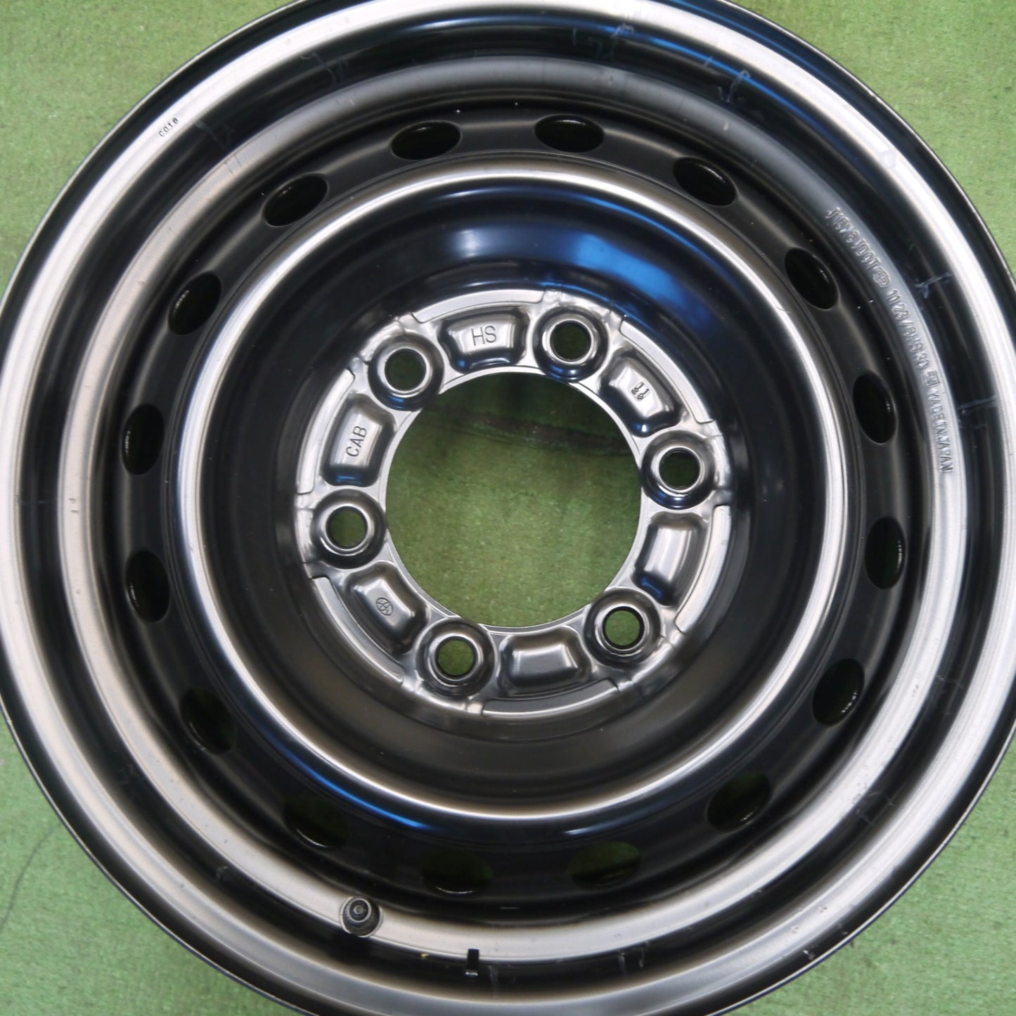 新車外し★トヨタ 200系 ハイエース 純正 スチール ホイール 15インチ 15×6J PCD139.7/6H★6060505Hホ