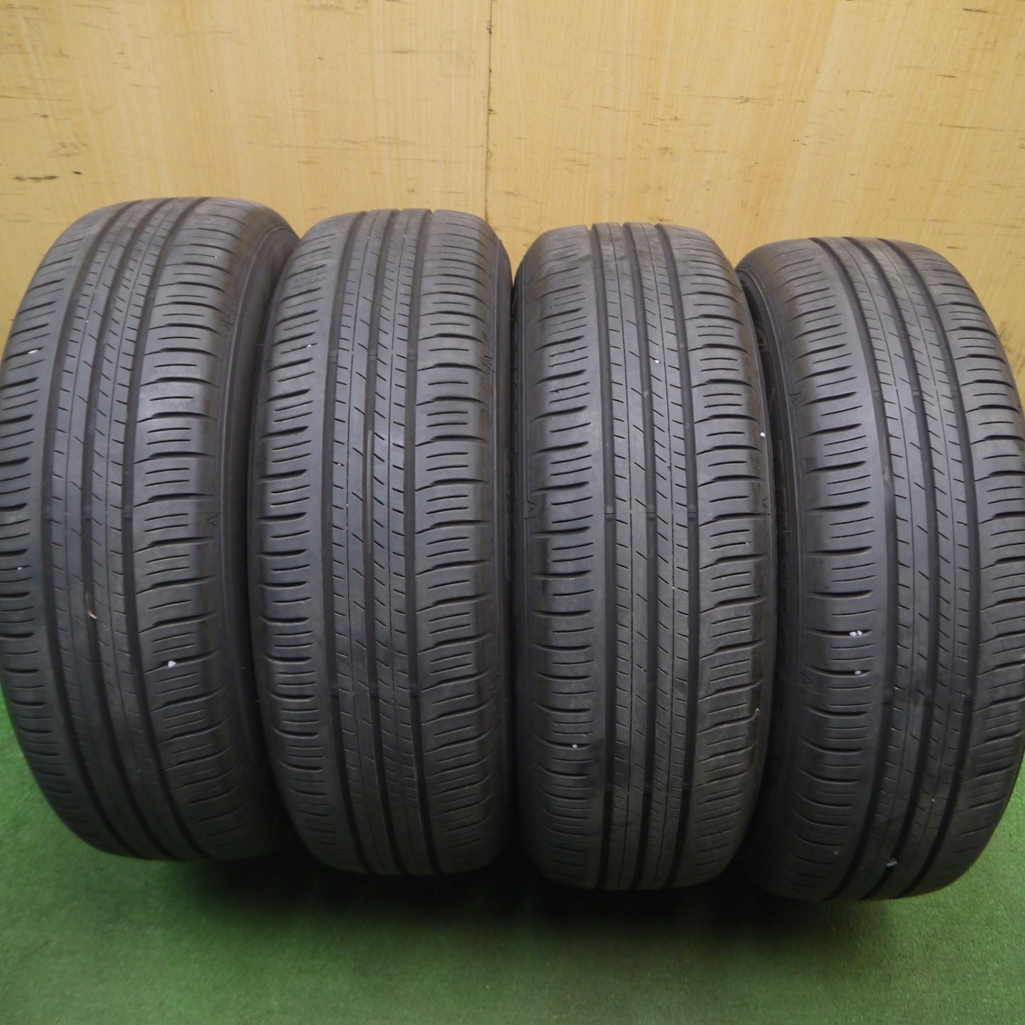 [送料無料] バリ溝！22年！キレイ！8.5分★プリウス 等 185/65R15 ダンロップ エナセーブ EC300+ VIOLENTO ヴィオレント 15インチ PCD100/5H★5021804Hノ