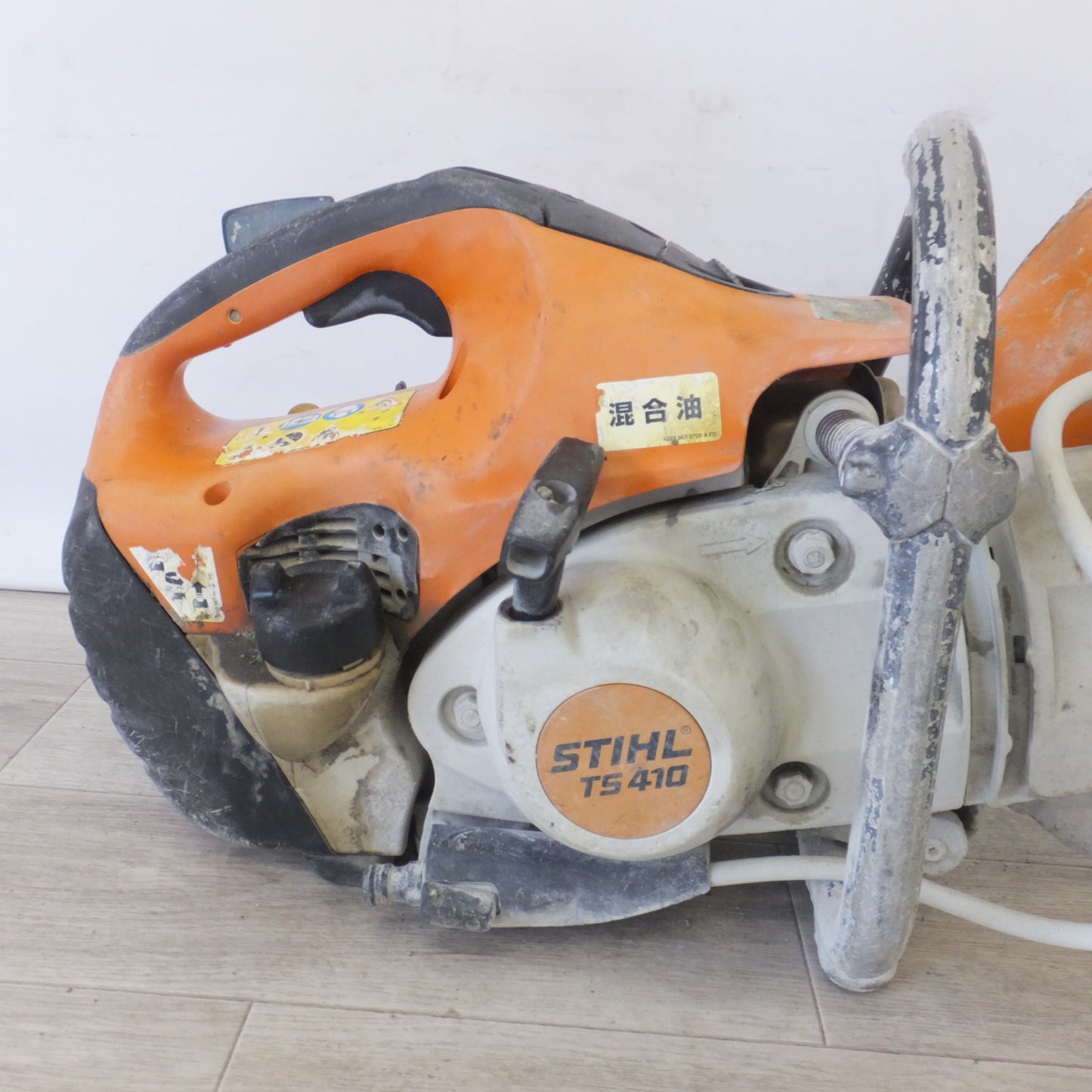 [送料無料] 岐阜発★スチール STIHL エンジンカットオフソー TS410　切断ディスク径	300mm　最大切込み深さ 100mm★
