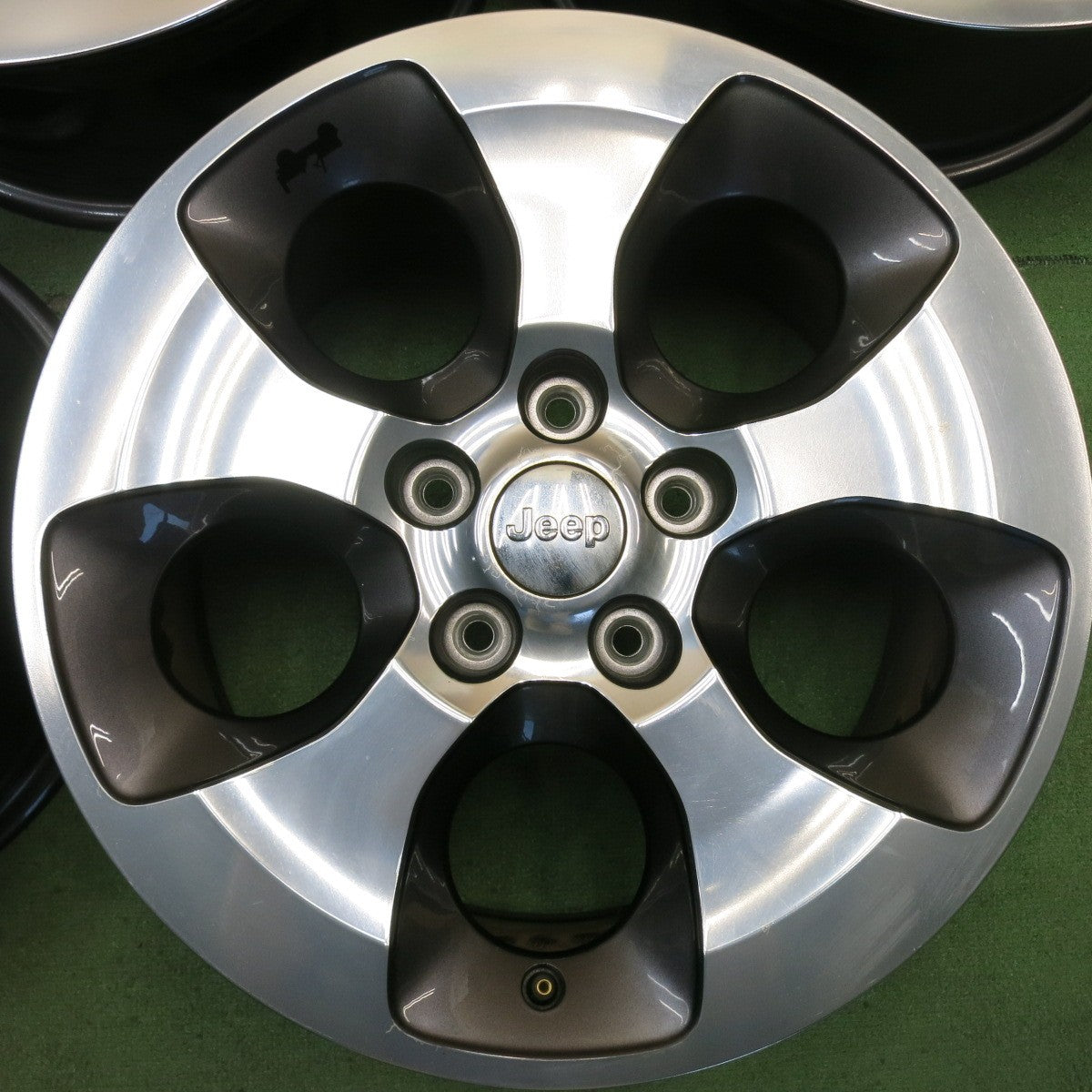 5本価格★JEEP ジープ JK ラングラー アンリミテッド サハラ 純正 MOPER ホイール 18インチ 18×7.5J PCD127/5H★6071104HAホ