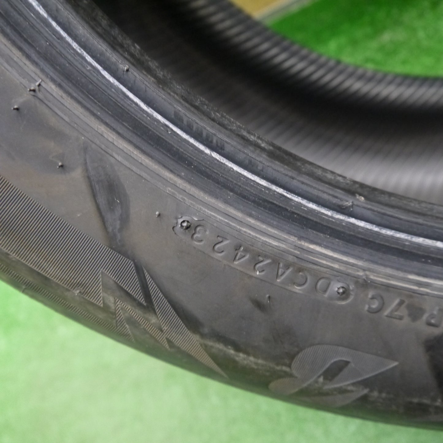 バリ溝！23年！9分！1本★スタッドレス 235/55R18 ブリヂストン ブリザック DM-V3 タイヤ 18インチ ハリアー RAV4 ヴァンガード 等★6010903Hスタ