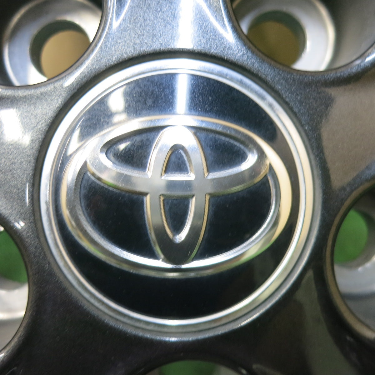 キレイ★トヨタ 80系 エスクァイア 純正 ホイール 15インチ 15×6J PCD114.3/5H★5052110SYホ