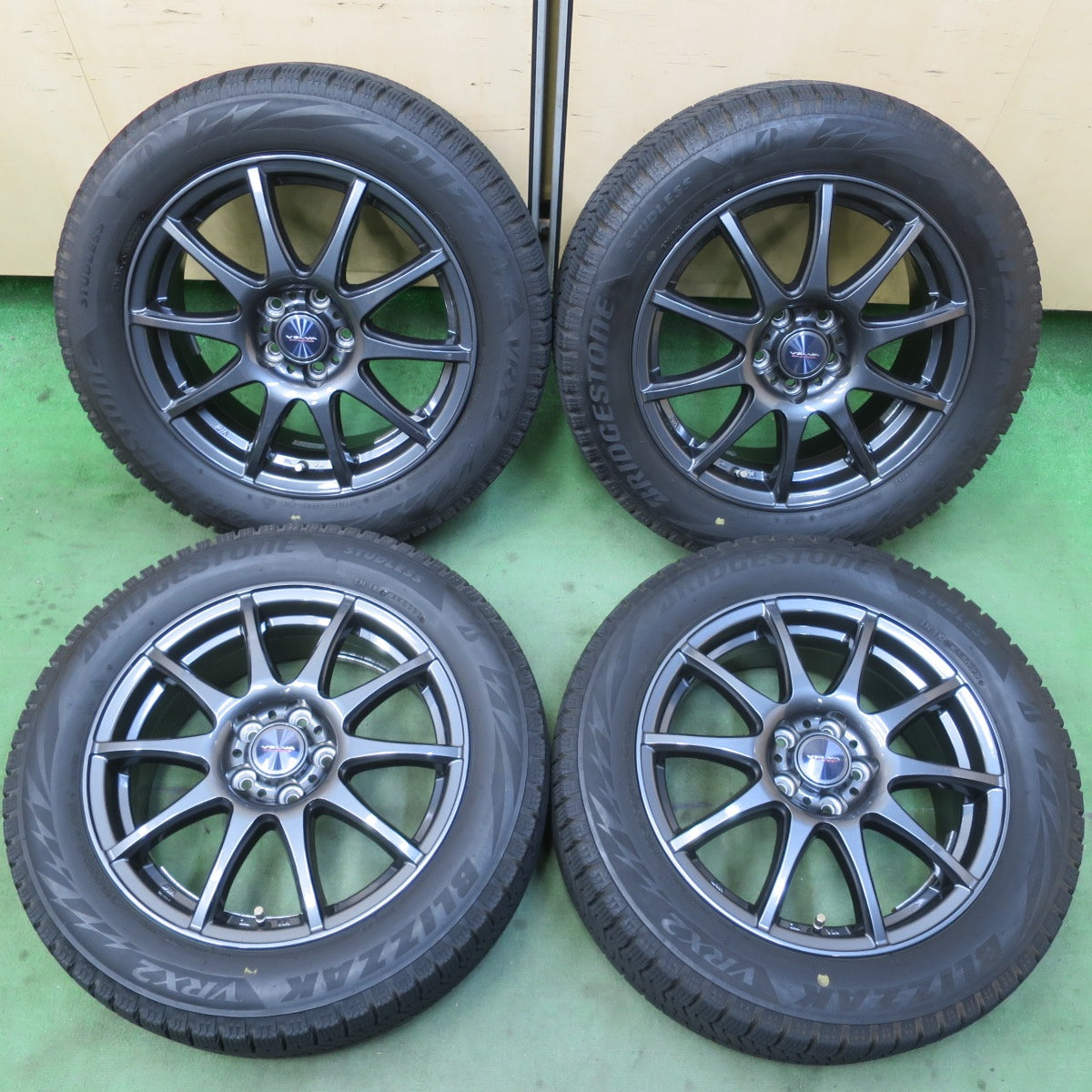 バリ溝！22年！キレイ！9.5分★インプレッサ 等 205/55R16 スタッドレス ブリヂストン ブリザック VRX2 VELVA CHARGE ヴェルヴァ チャージ 16インチ PCD100/5H★6030502イス