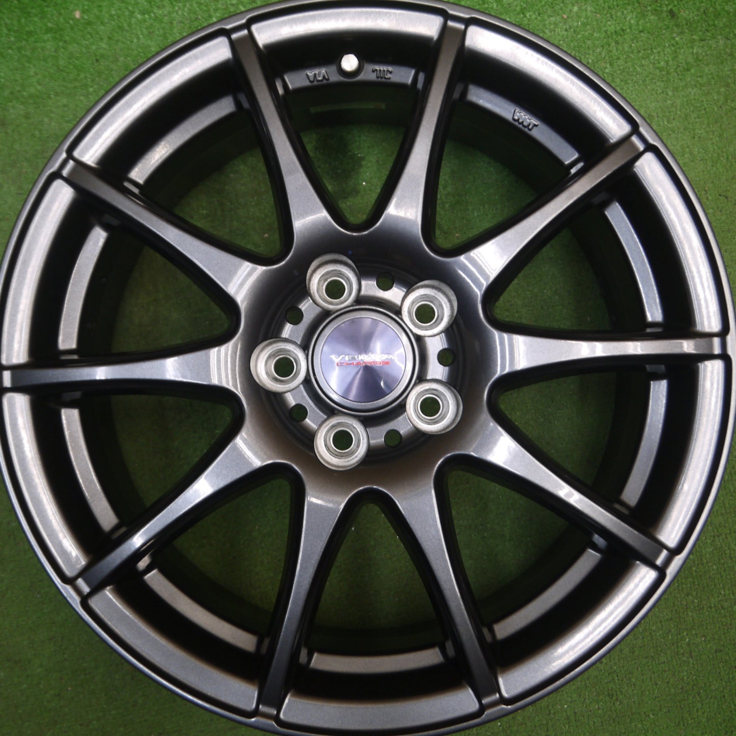 *送料無料* キレイ★VELVA CHARGE ヴェルヴァ ホイール 16インチ 16×6J PCD100/5H★4053105Hホ