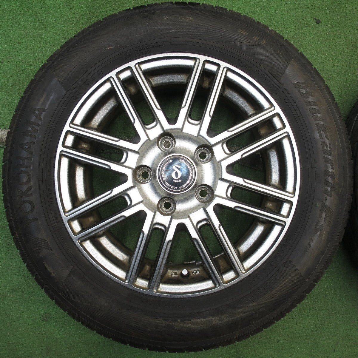 4本価格！23年★195/65R15 ヨコハマ BluEarth-ES ES32 Tirado ティラード 15インチ PCD114.3/5H★5082904NJノ