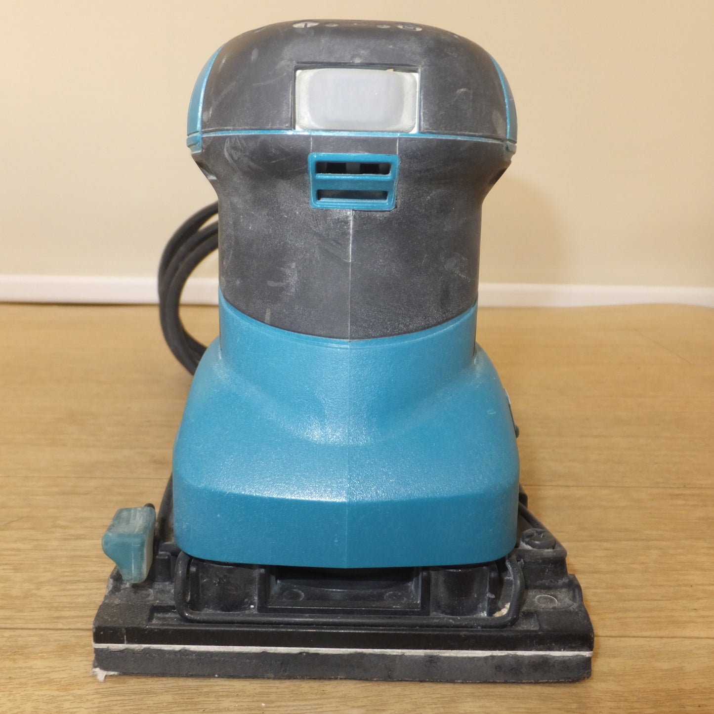 [送料無料] ★マキタ makita 防じんミニサンダ BO4555　100V～ 2.1A 50-60Hz 200W★