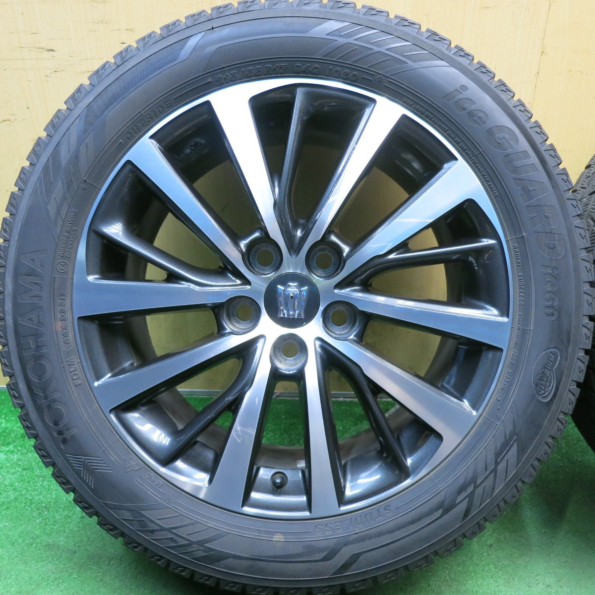 バリ溝！9分◎トヨタ 220系 クラウン 純正 215/55R17 スタッドレス ヨコハマ アイスガード iG60 17インチ PCD114.3/5H◎6101504HAス