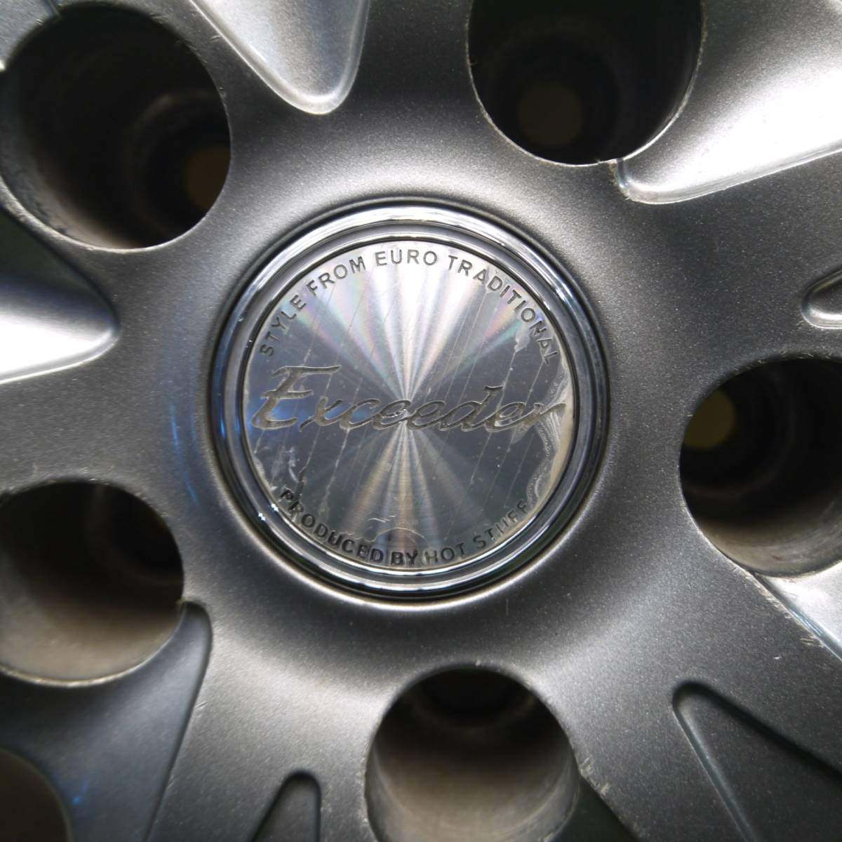バリ溝！9.5分★スタッドレス 215/65R16 ダンロップ ウインターマックス SJ8 Exceeder PCD114.3/5H★4021607Hス
