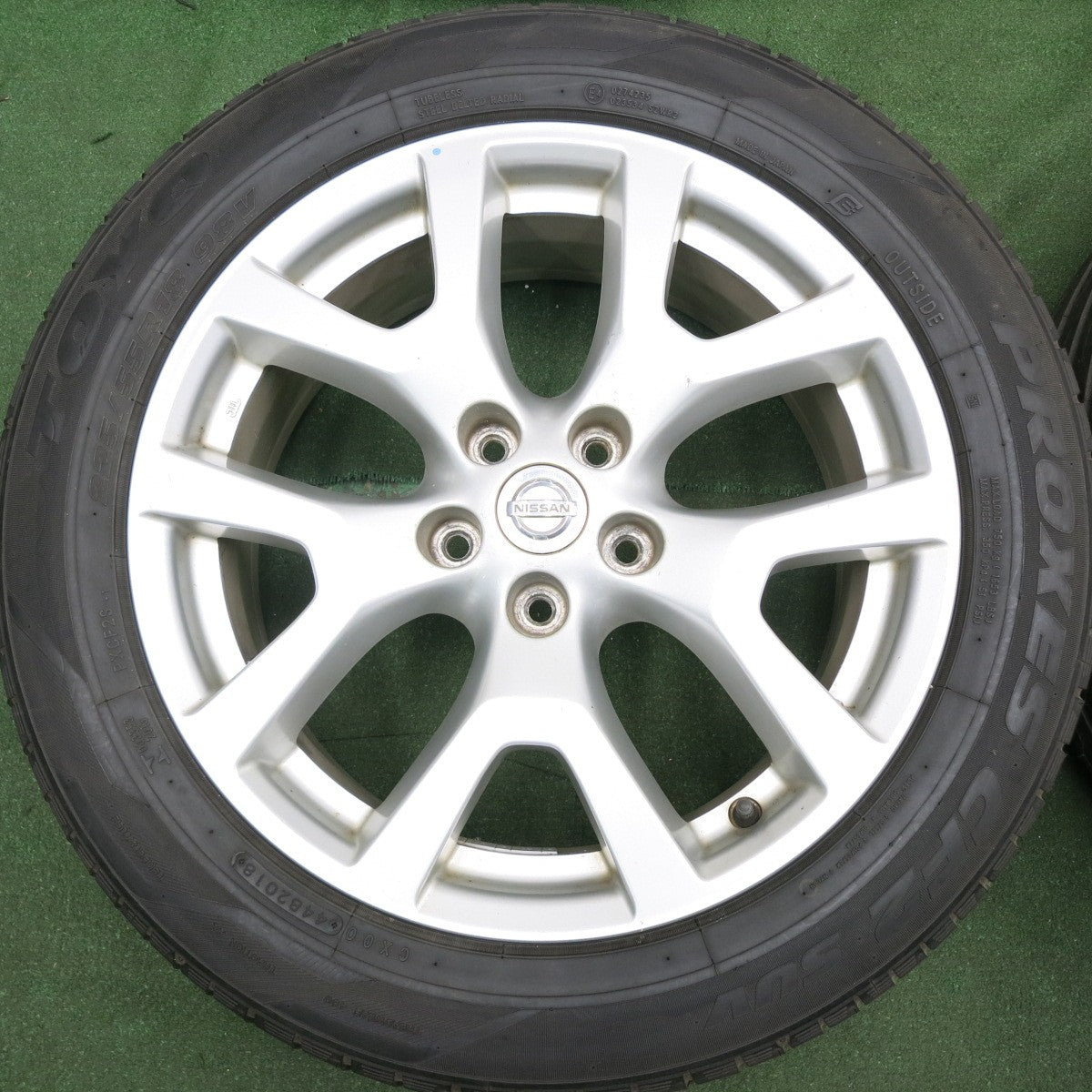 日産 T31 エクストレイル 純正 225/55R18