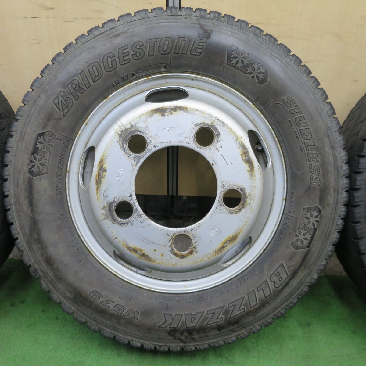 6本価格★トラック 195/75R15 109/107L スタッドレス ブリヂストン ブリザック W979 ダンロップ ウインターマックス LT03 TOPY スチール 15インチ PCD203.2/5H★6031101ナス