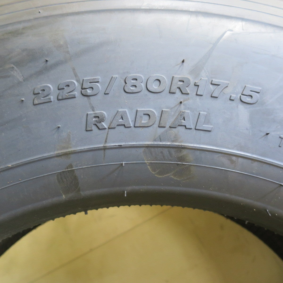 未使用！24年！1本★トラック タイヤ 225/80R17.5 123/122L ブリヂストン L330 17.5インチ★6060103イノタ