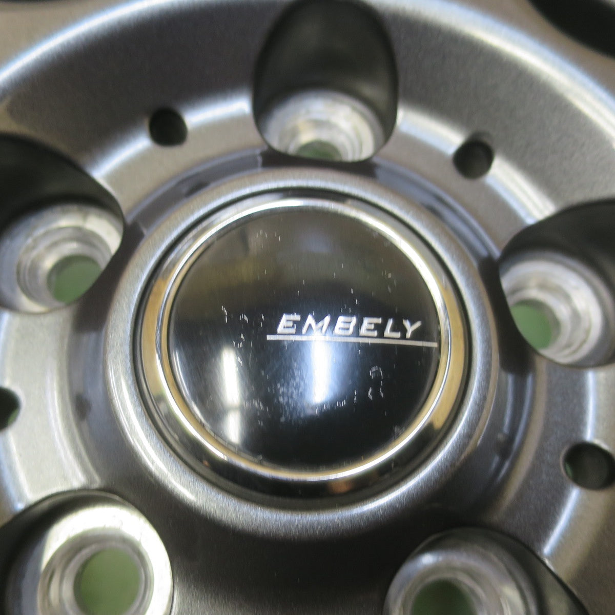 バリ溝！22年！キレイ！9分◎スタッドレス 185/65R15 ヨコハマ アイスガード iG60 EMBELY S10 エンベリー 15インチ PCD114.3/5H◎6081202イス