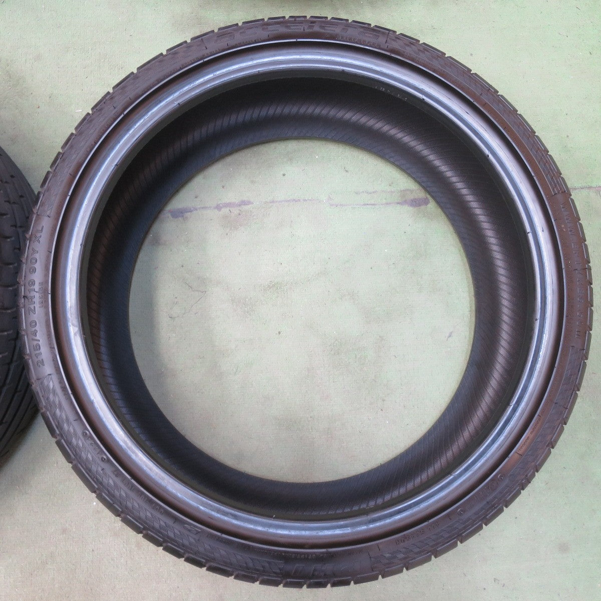 バリ溝！24年！8.5分★215/40R19 アクセレラ PHI Accelera オールシーズン タイヤ 19インチ プリウス レクサス CT インプレッサ 86 BRZ 等★6052913イノタ