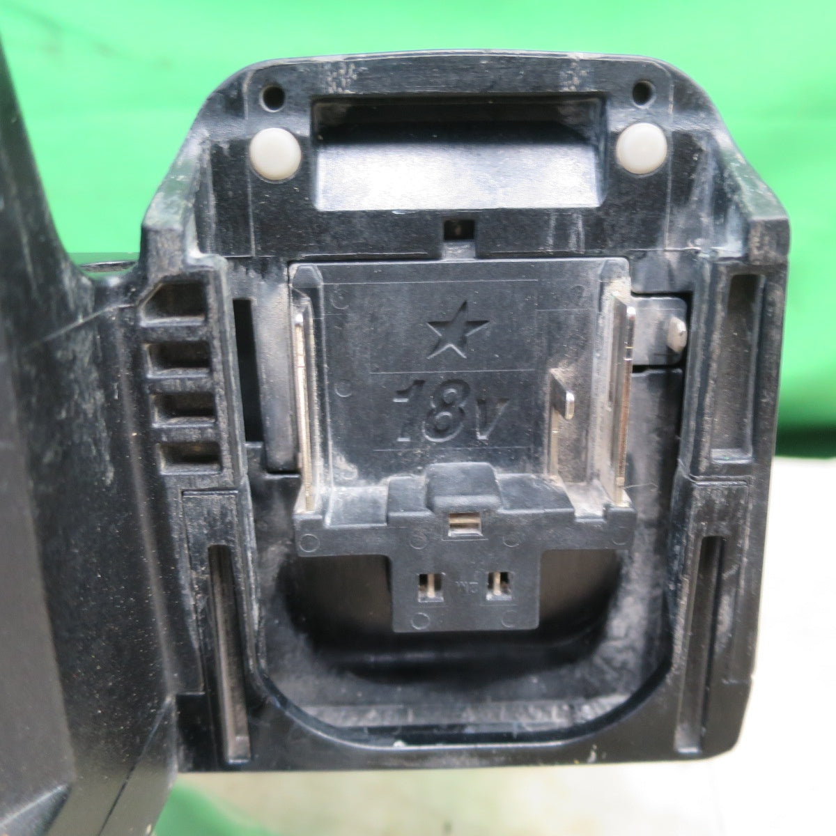 [送料無料] ☆マキタ 165mm 充電式 マルノコ HS631D 電動 工具 makita 丸ノコ 丸のこ 丸鋸 木工用☆
