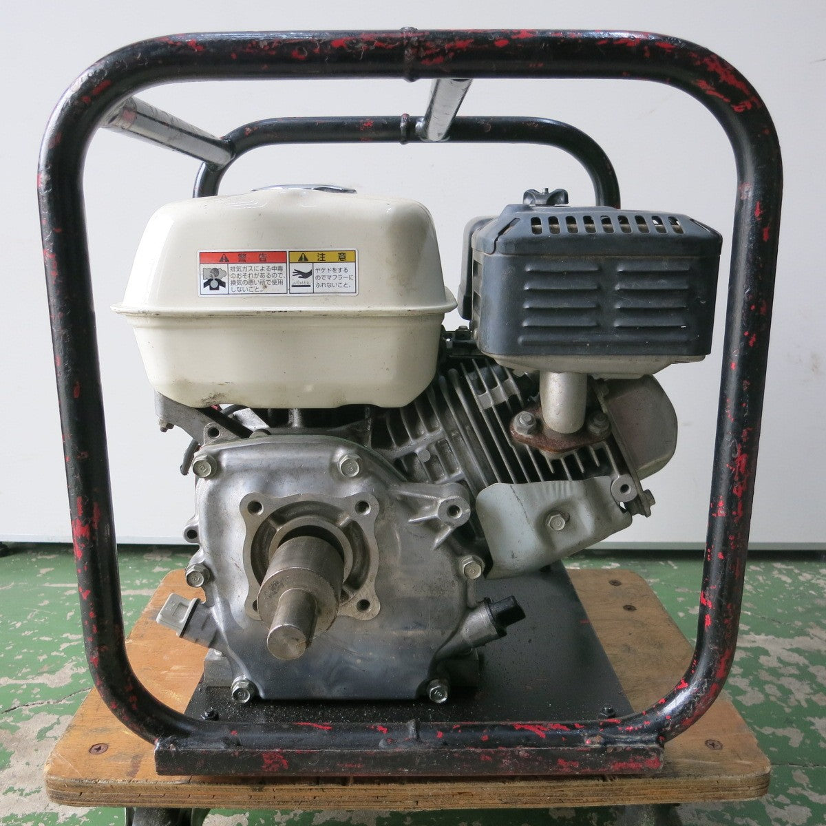 [送料無料] ◆ホンダ 汎用 エンジン ガソリン式 GX160 OHV 最大5.5馬力 4サイクル フレーム付 本田 Honda ②◆
