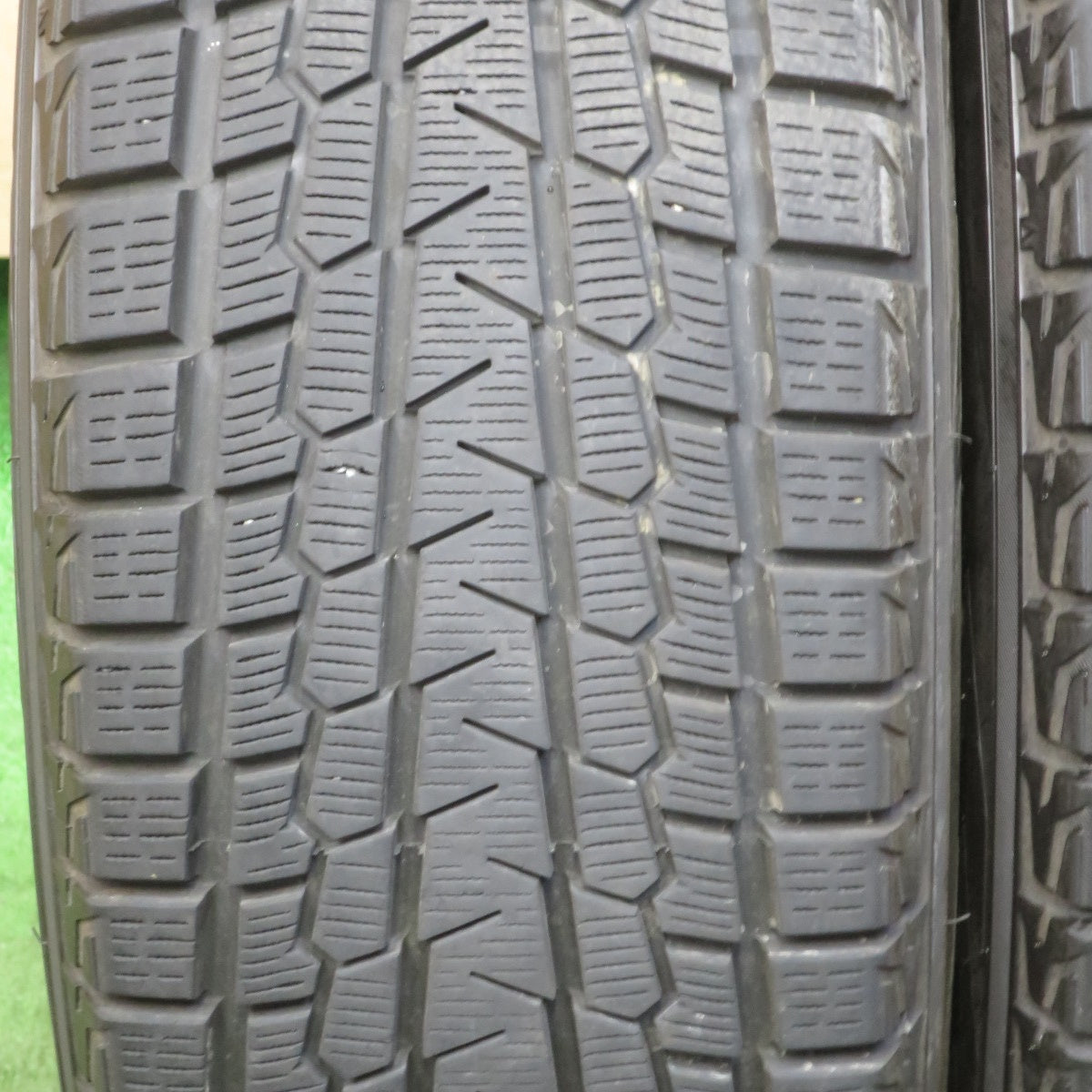 バリ溝！22年！キレイ！9分★スタッドレス 225/65R17 ヨコハマ アイスガード G075 DIANELLA ディアネラ 17インチ PCD114.3/5H★5090301TTス
