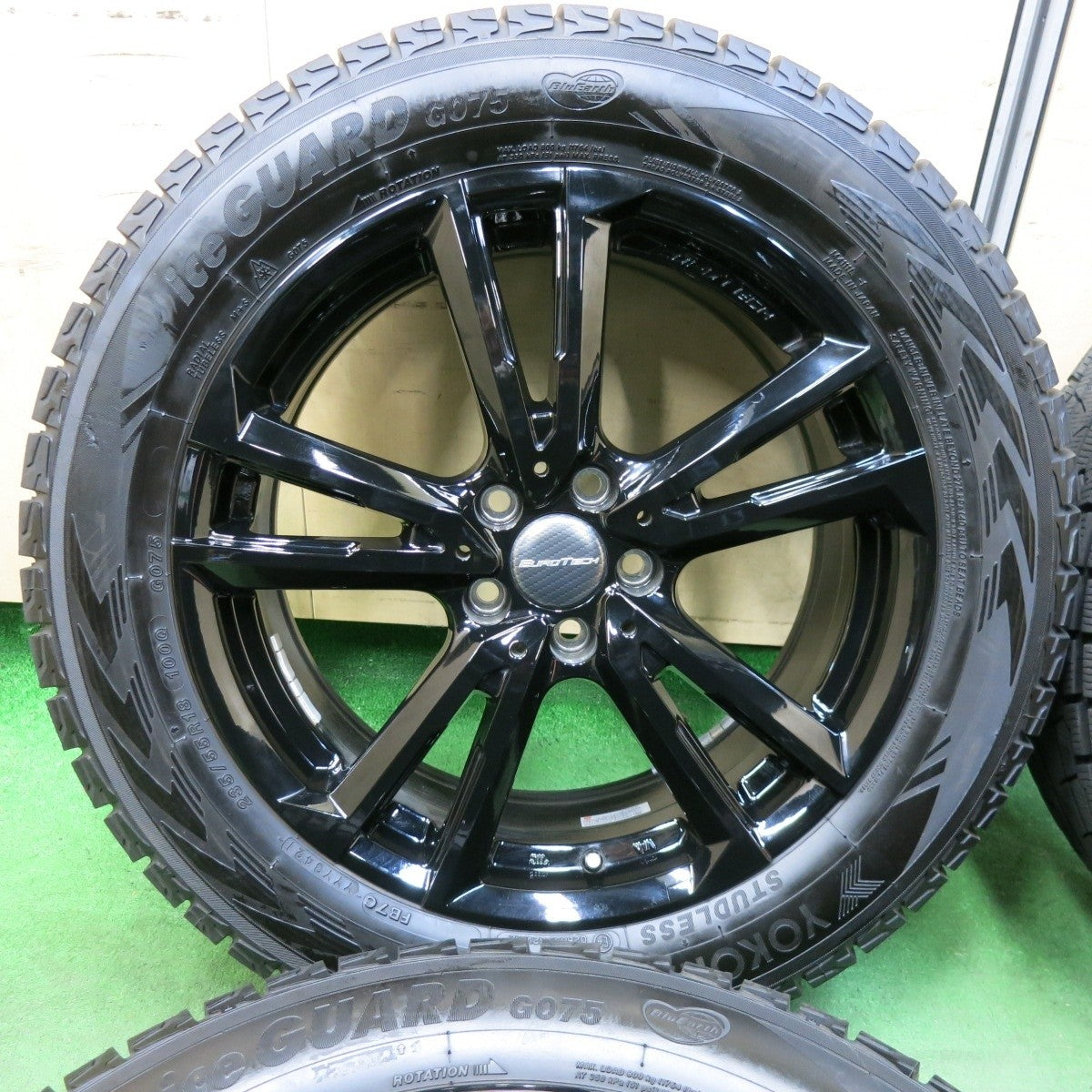 バリ溝！21年！キレイ！9.5分★ボルボ 等 EUROTECH 235/55R18 スタッドレス ヨコハマ アイスガード G075 ユーロテック 18インチ PCD108/5H★4121801SYス