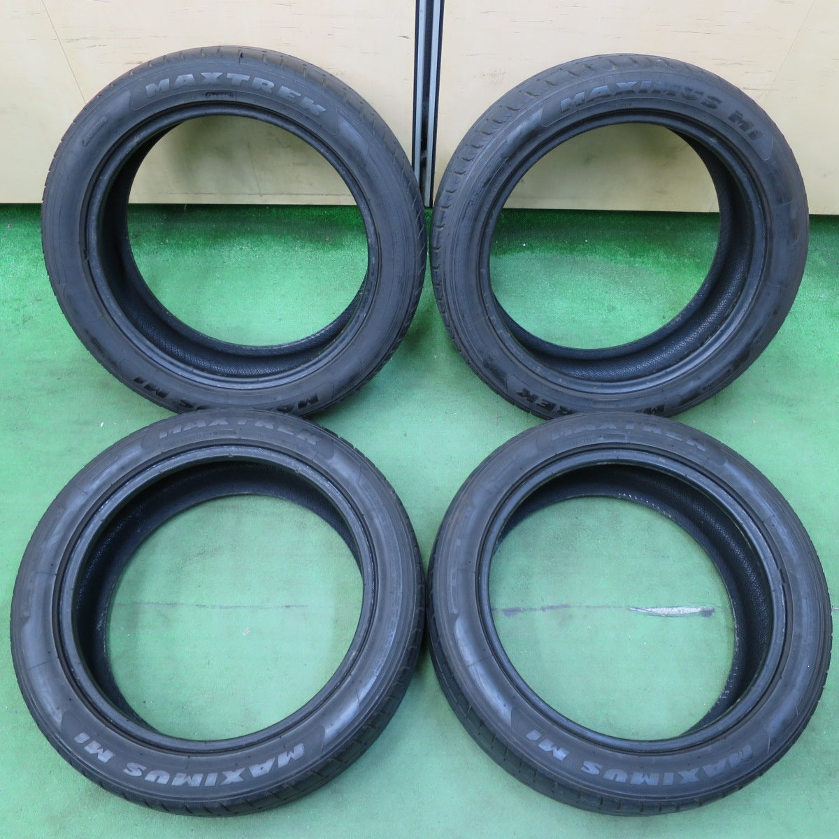[送料無料] 4本価格！22年★205/50R17 マックストレック MAXIMUS M1 タイヤ 17インチ セレナ アクセラ インプレッサ 等★5011504イノタ