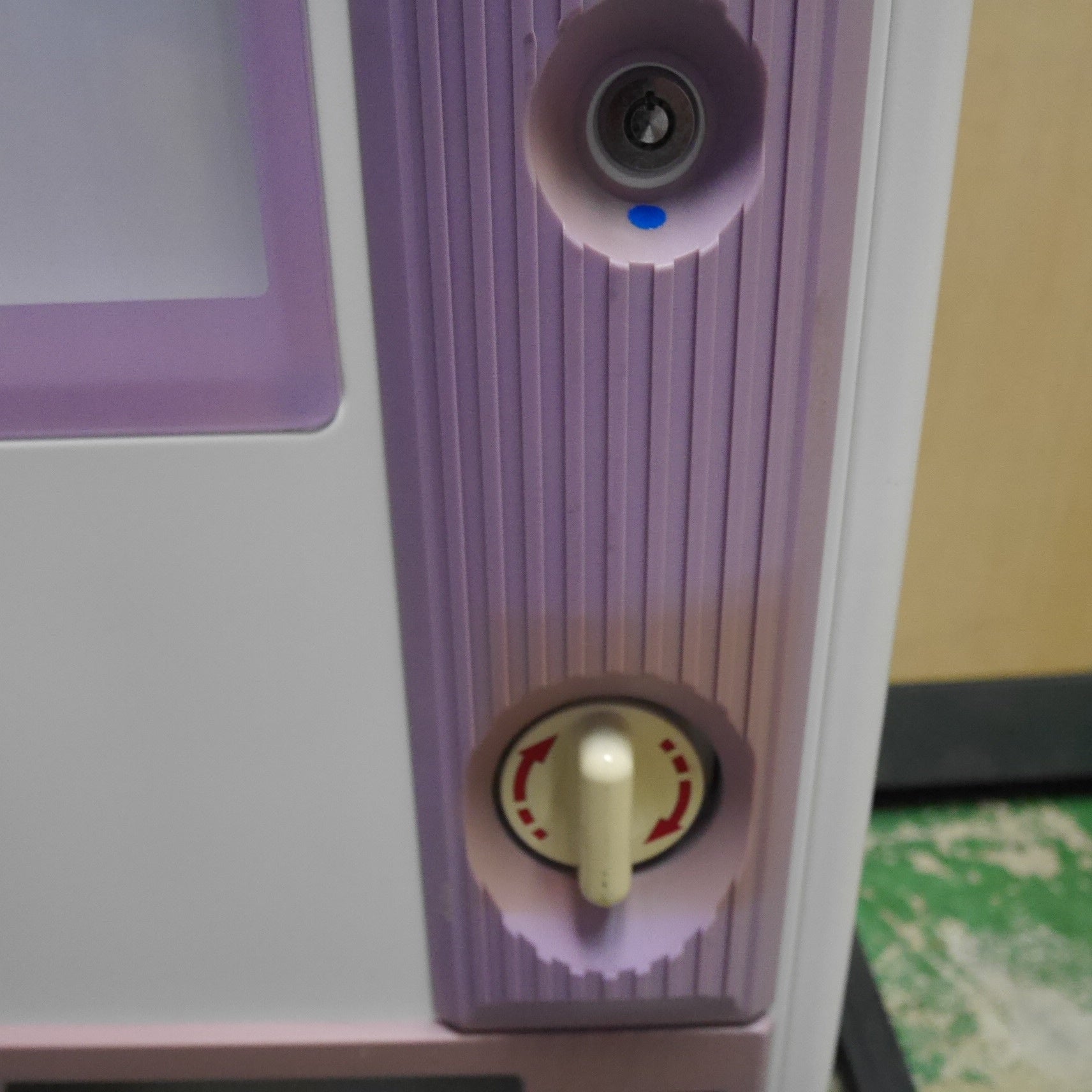 送料無料] ☆DAITO ダイト 手動式 自動 販売機 DF-5 トレカ