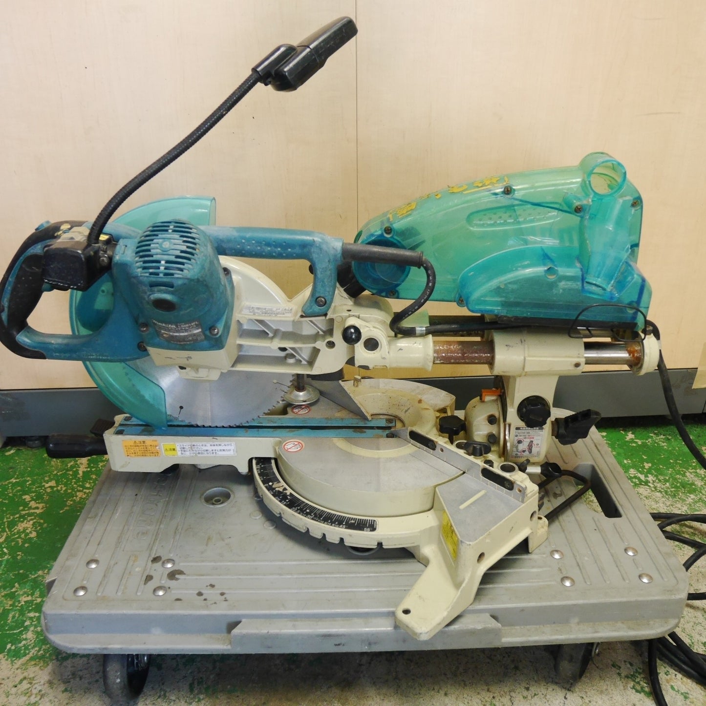 [送料無料] ☆マキタ 216mm スライド マルノコ LS0814FL 電動 工具 切断機 丸ノコ 丸のこ 丸鋸 makita 木工用 ジャンク品☆