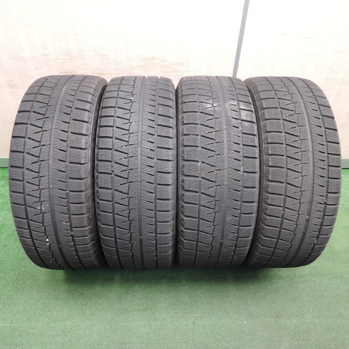 *送料無料* バリ溝！8.5分★ホンダ ヴェゼル 純正 215/55R17 スタッドレス ブリヂストン ブリザック REVO GZ PCD114.3/5H★4031901TNス