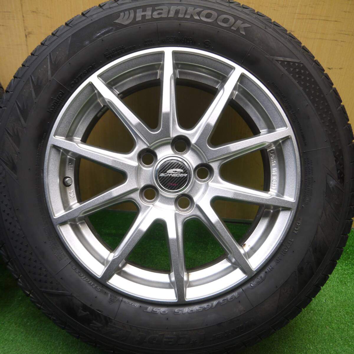 キレイ★プリウス 等 195/65R15 スタッドレス ハンコック ウインター アイセプト IZ2A SCHNEIDER シュナイダー 15インチ PCD100/5H★5010809Hス
